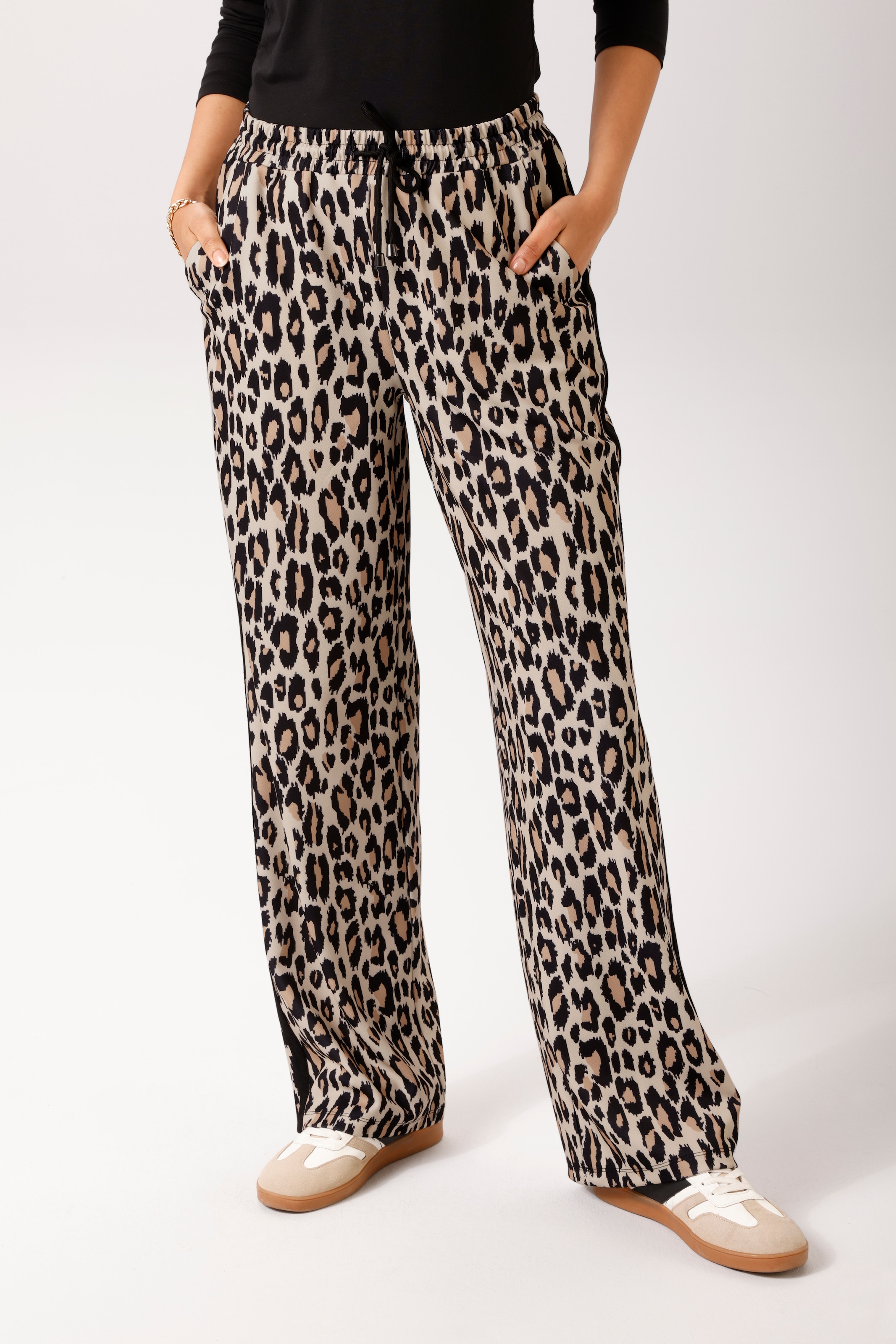 Image of Aniston CASUAL Schlupfhose im trendigen Leo-Muster - jedes Teil ein Unikat - NEUE KOLLEKTION