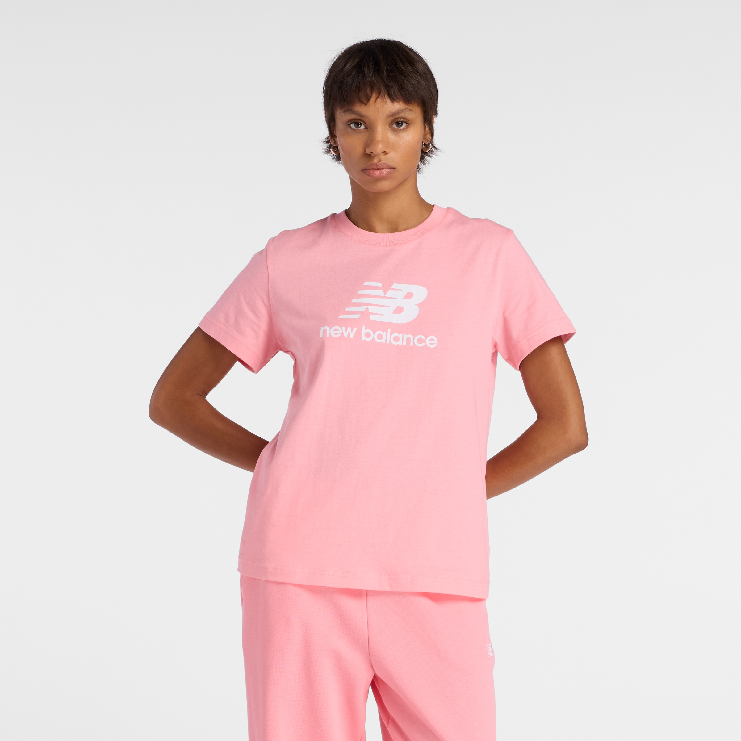 Image of New Balance T-Shirt "SPORT ESSENTIALS JERSEY LOGO T-SHIRT" Kurzarm, Rundhalsausschnitt, aus Baumwolle