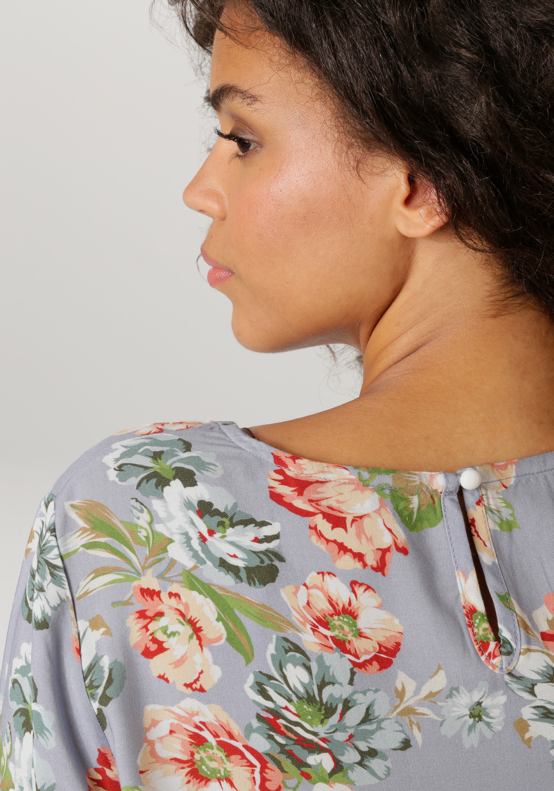 Aniston CASUAL Schlupfbluse mit farbenfrohen Blumendruck - jedes Teil ein Unikat - NEUE KOLLEKTION