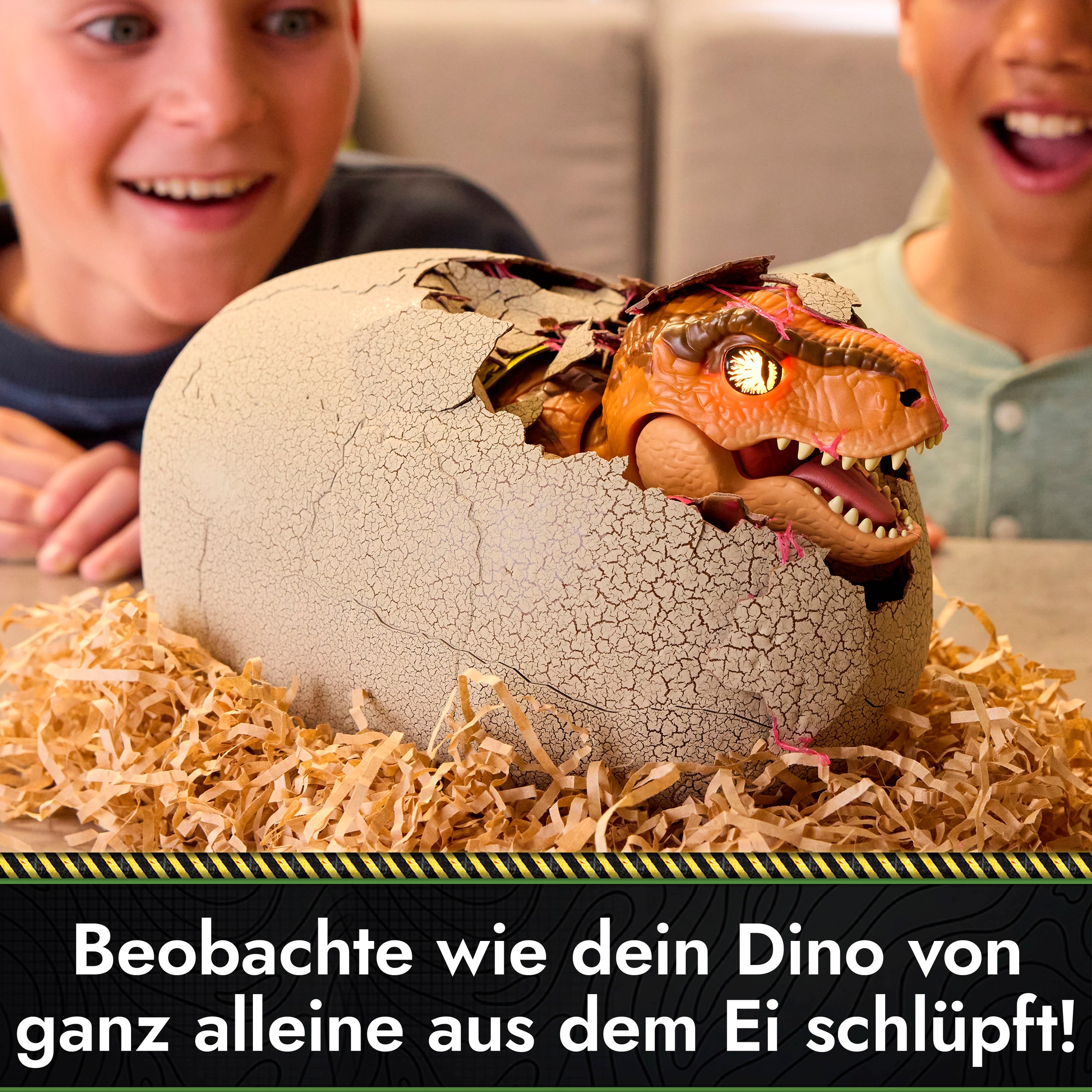 Spin Master Personnage de jeu »Primal Hatch - Interaktiver T-Rex im Ei« mit Licht und Sound