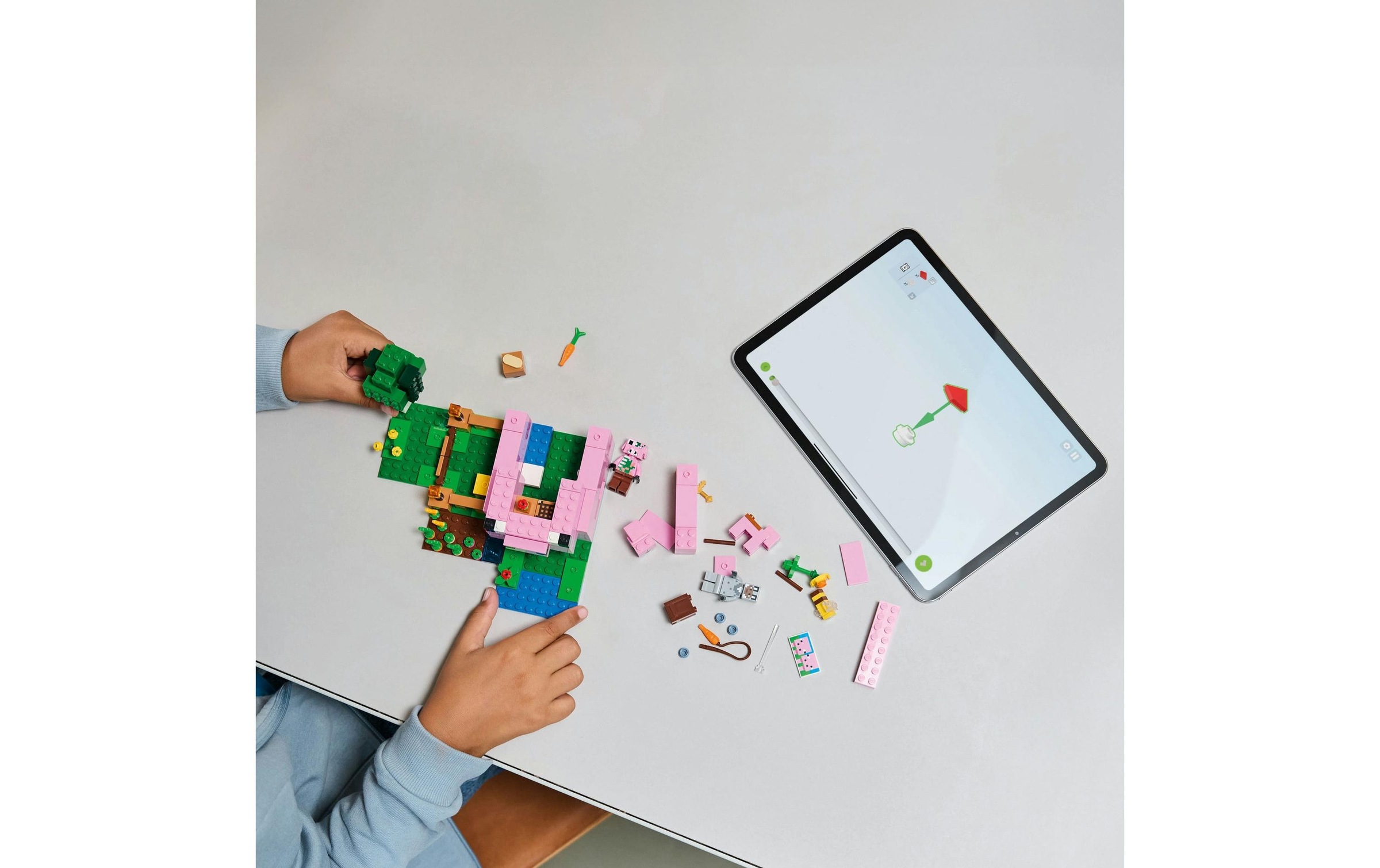 LEGO® Spielbausteine »Minecraft Das Babyschwein-Haus 21268«