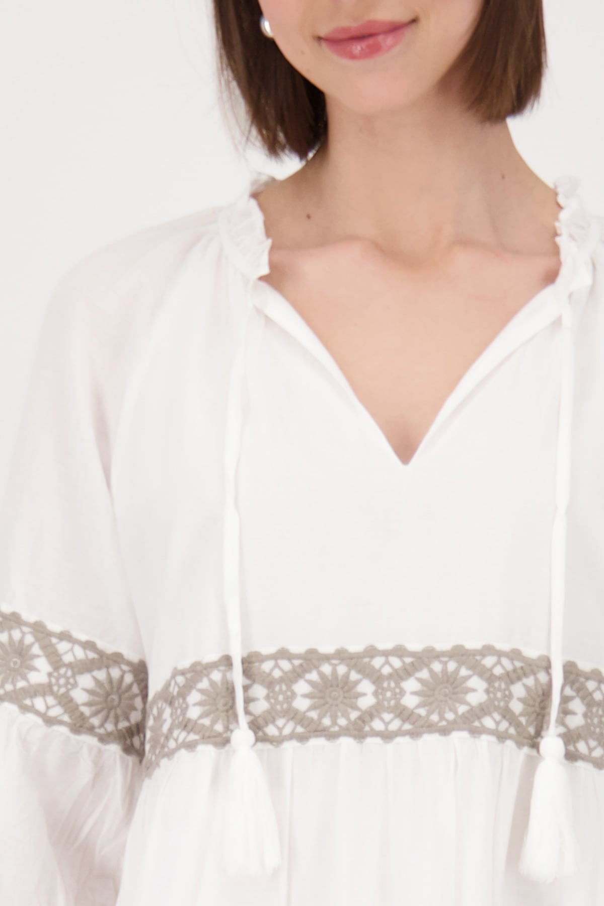 Monari Midikleid »Kleid Stickerei«, Mit Rundhalsausschnitt