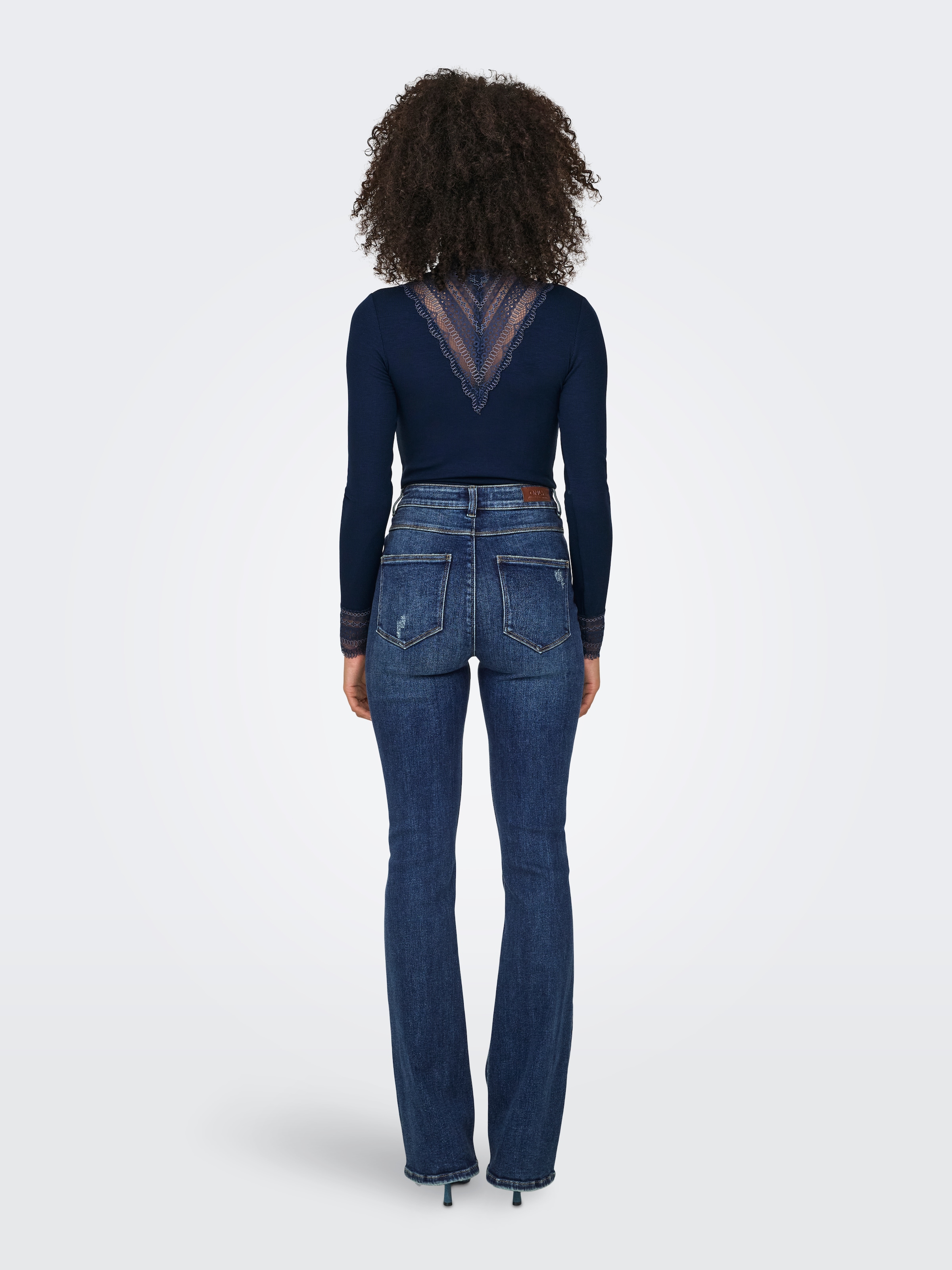 ONLY Bootcut-Jeans »ONLMILA HW FLARED DNM BJ374«, mit Destroyed Effekt