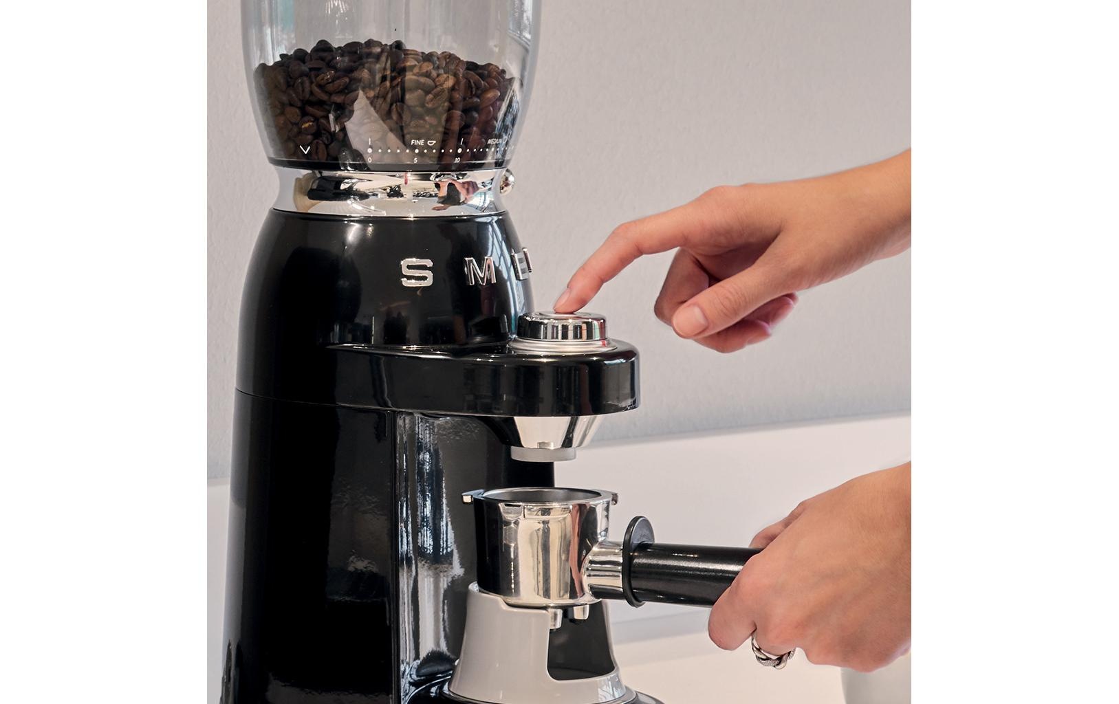 Smeg Kaffeemühle »50's Style«, 150 W, 350 g Bohnenbehälter
