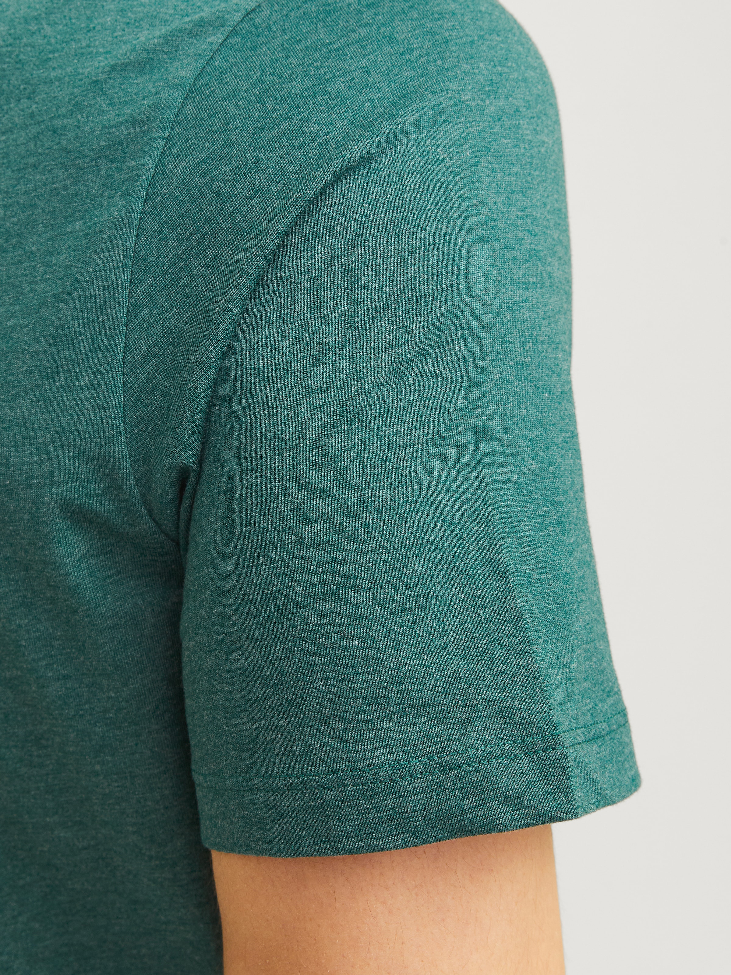 Jack & Jones Shirt à col rond »JJEORGANIC MELANGE TEE SS O-NECK NOOS« mélange coton, coupe régulière