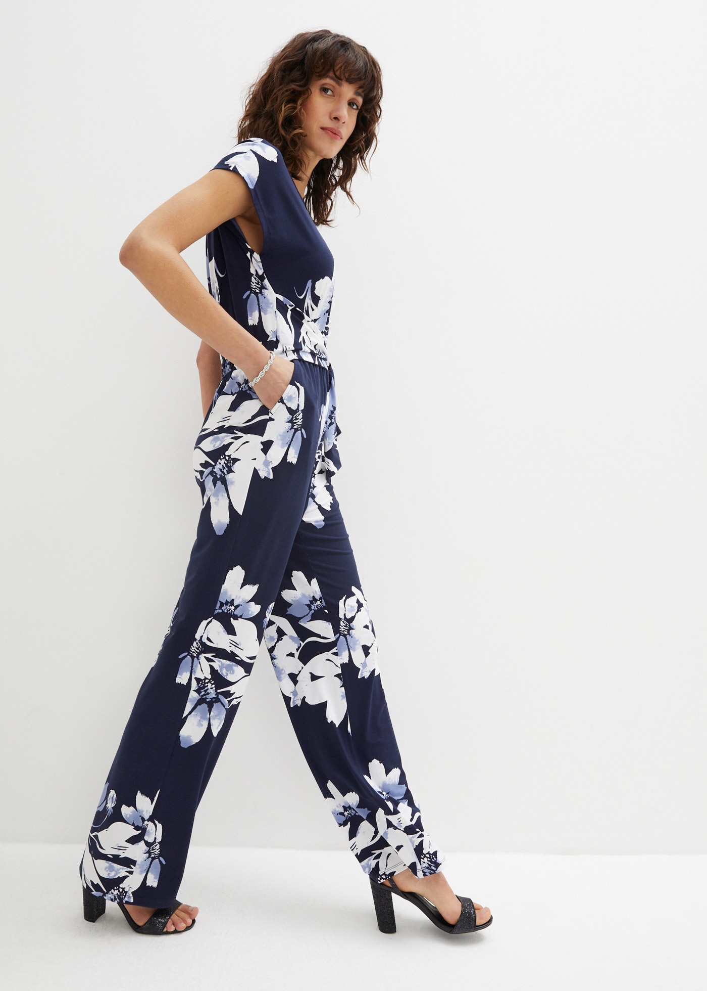 Image of bonprix Jumpsuit "Jumpsuit mit Bindeband" für eleganten Look, mit Bindeband zur Taillenanpassung
