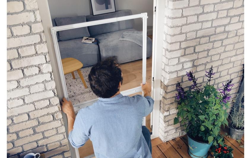 tesa Cadre de fenêtre moustiquaire »FALT Alu Rahmen teleskopierbar Premium für Türen« Paquet, Cadre télescopique en aluminium, 1 cuis tlg. Moustiquaire alu 80 cm x 170 cm jusqu'à 100x cm x 220 cm