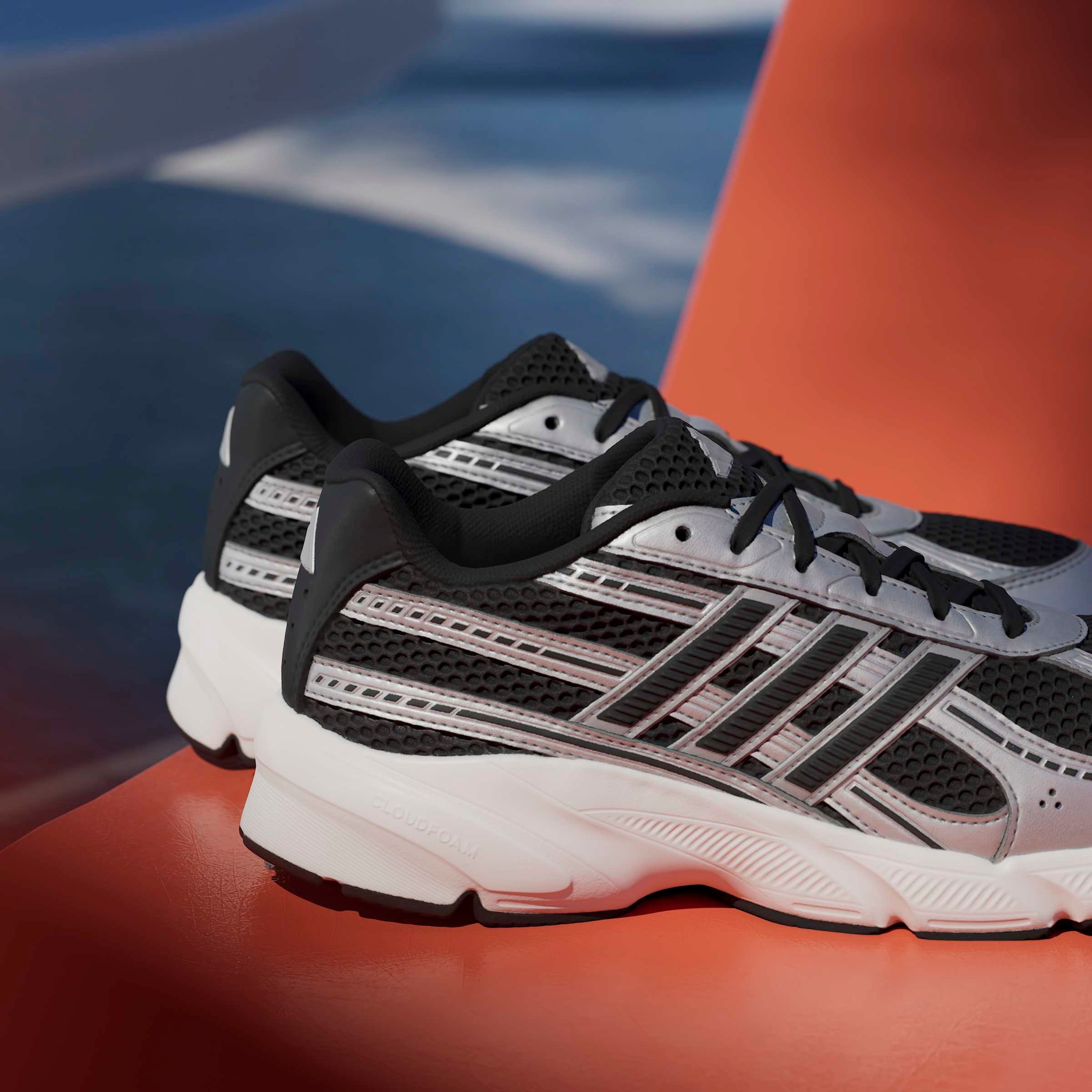 adidas Sportswear Sneakers »TECHNOCHAOS 2000«  inspiré du design de l'adistar control
