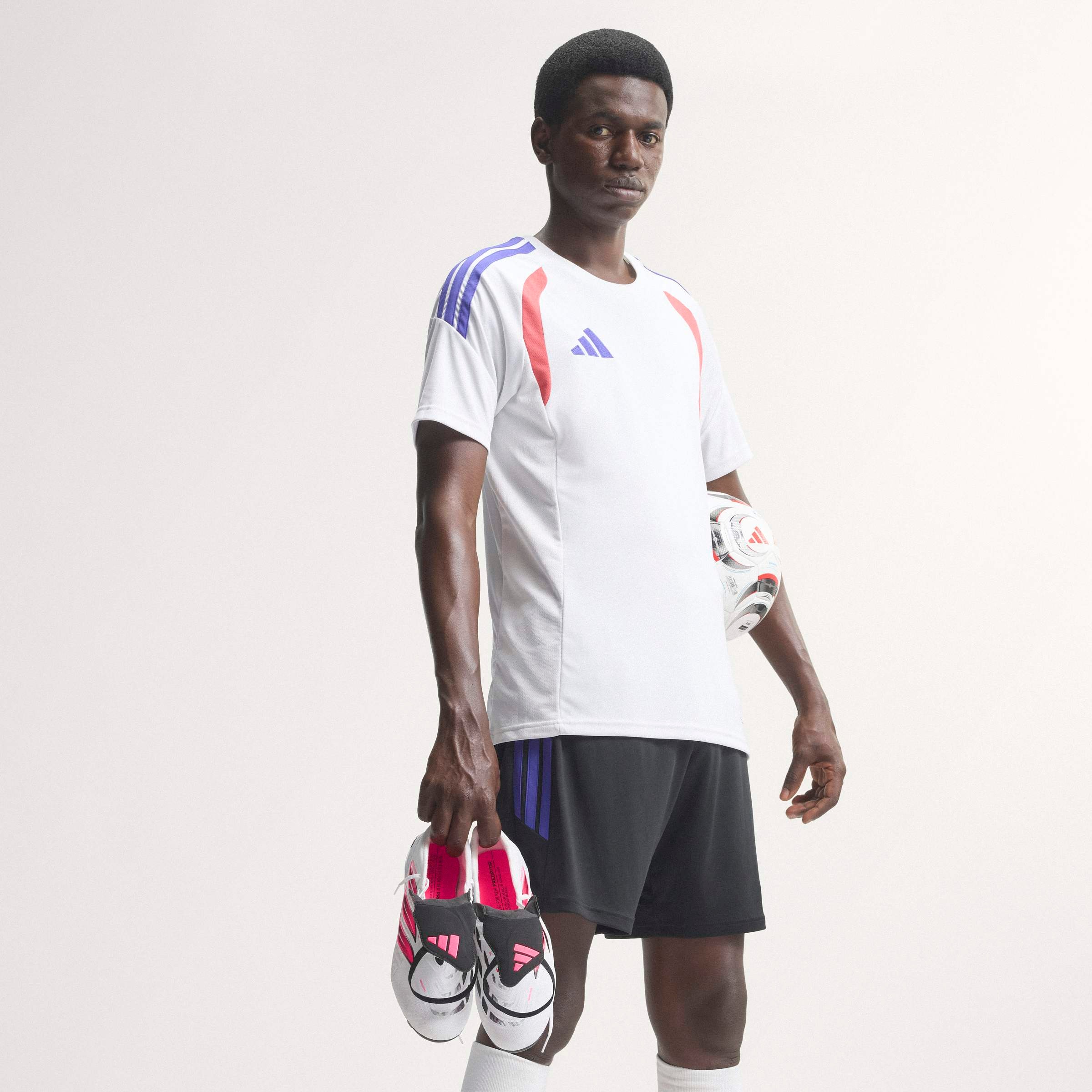 adidas Performance Fussballschuh »PREDATOR LEAGUE , FESTE BÖDEN, UMSCHLAGBARE ZUNGE«  für Rasen und feste Böden, gespielt bei der Weltmeisterschaft 2026