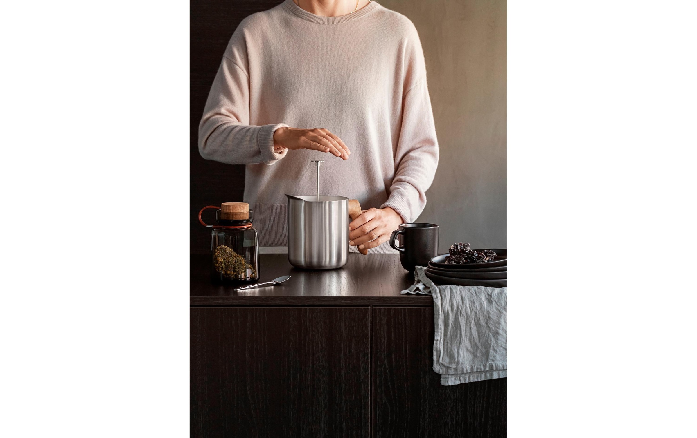 Eva Solo Teekanne »Solo Teebereiter Nordic Kitchen«, 1 l, Griff aus Eiche gefertigt