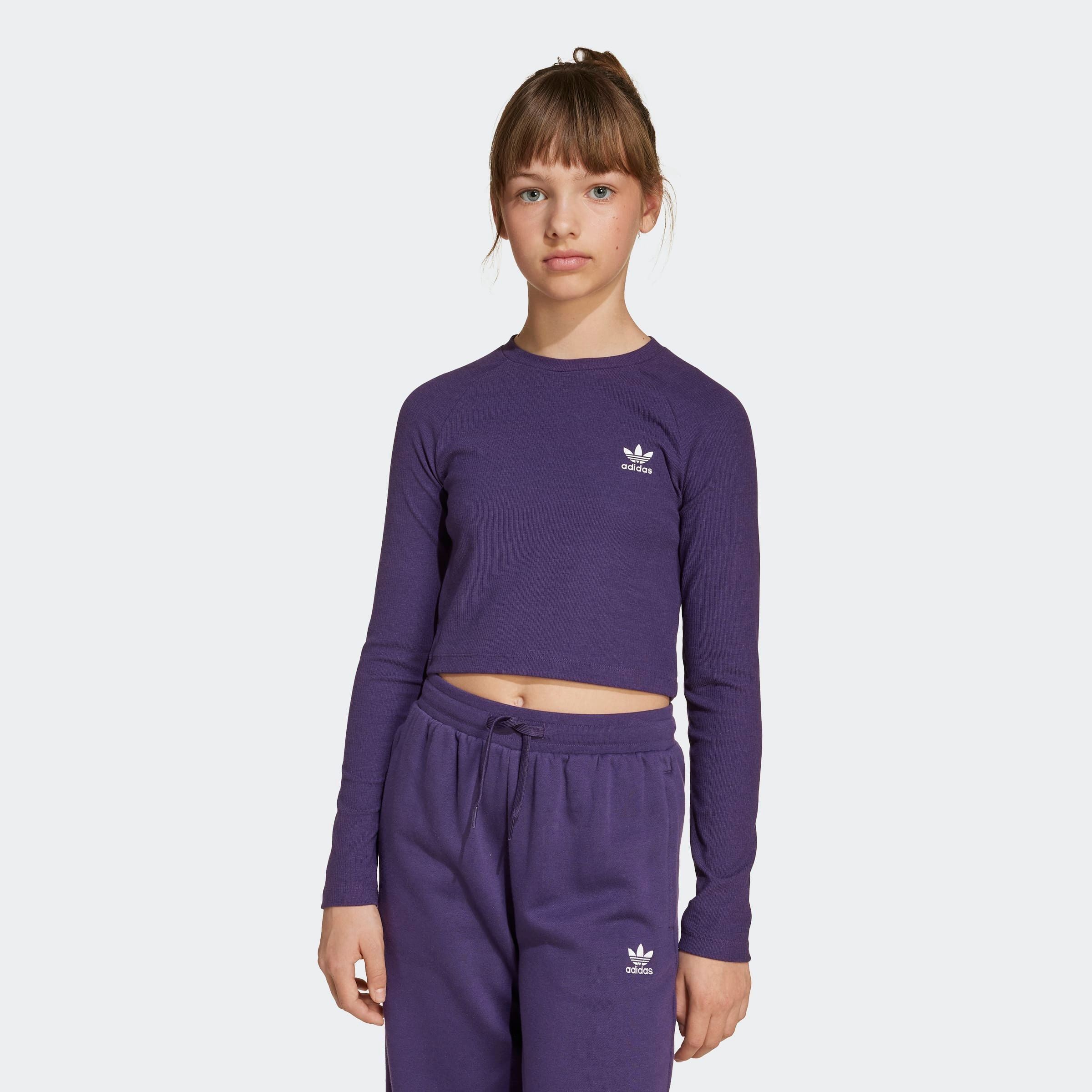 Image of adidas Originals Langarmshirt "LANGÄRMELIGES, KÜRZER GESCHNITTENES AUS RIPPSTRICK FÜR KINDER" Langarm, schmale Passform, geripptes Material, aus Baumwollmix