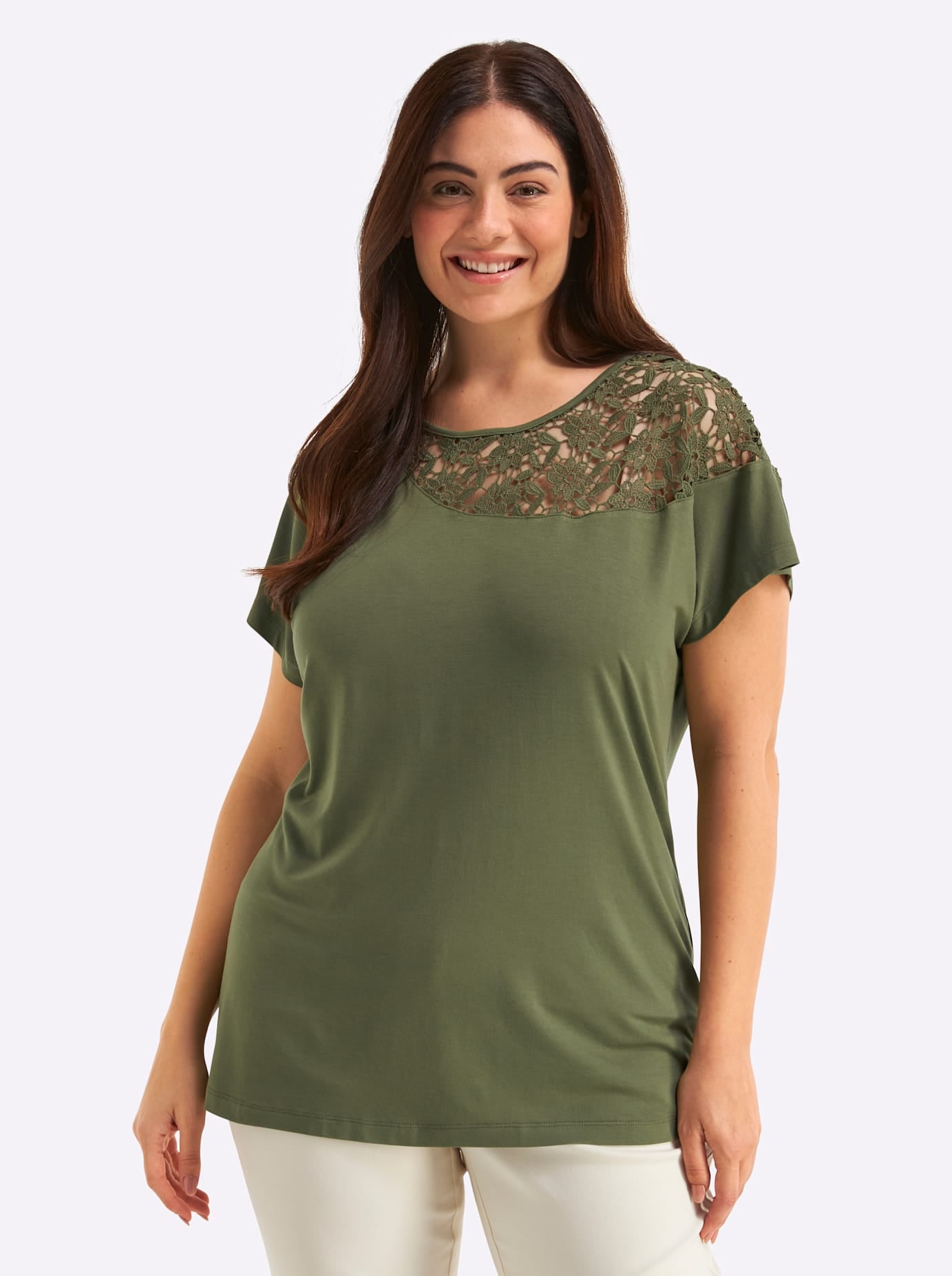 Sheego Shirt à col rond »Halbarmshirt« 1