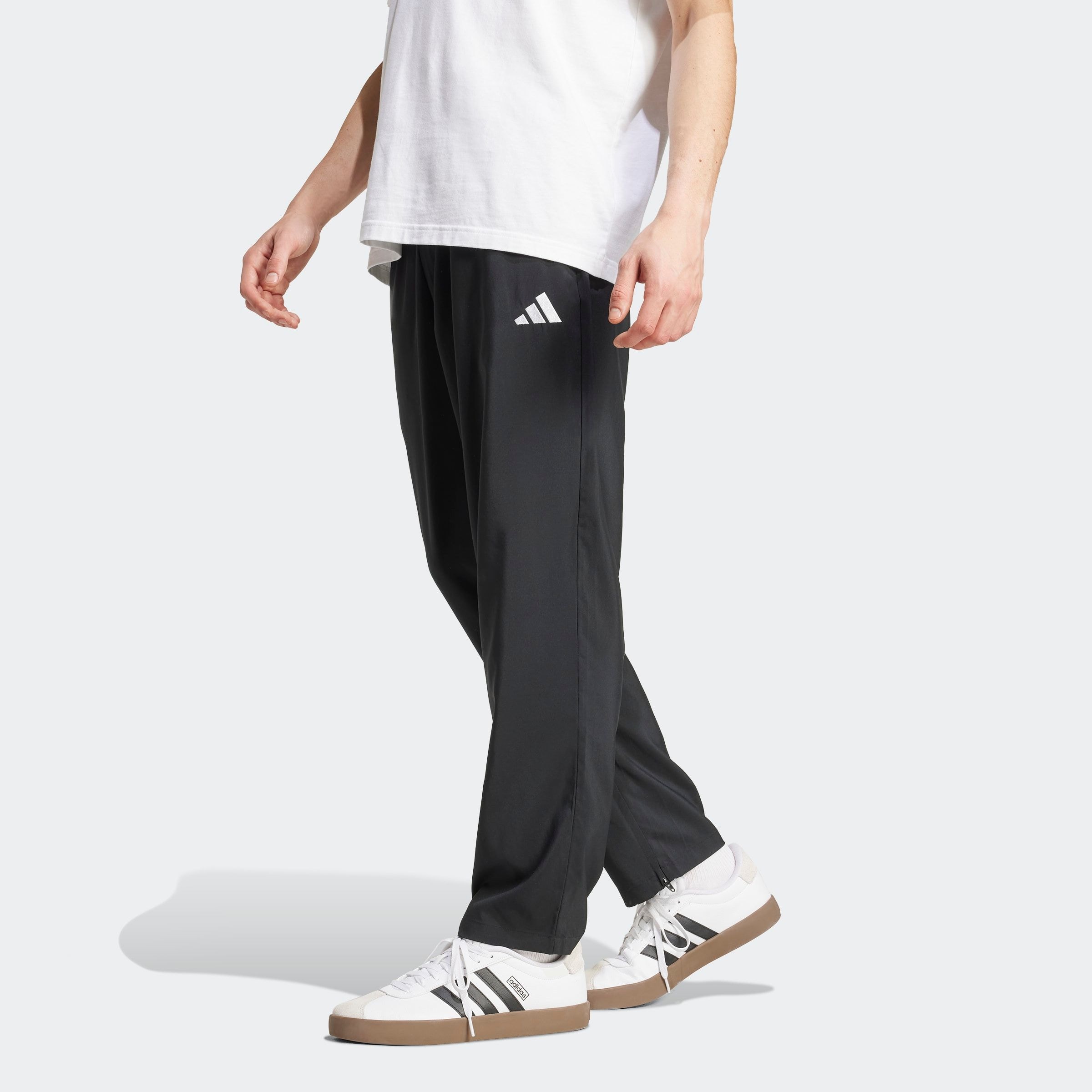 Image of adidas Sportswear Sporthose "ESSENTIALS SMALL LOGO OPEN-HEM STANFORD" für vielseitige Aktivitäten im Alltag und beim Sport, aus Polyester