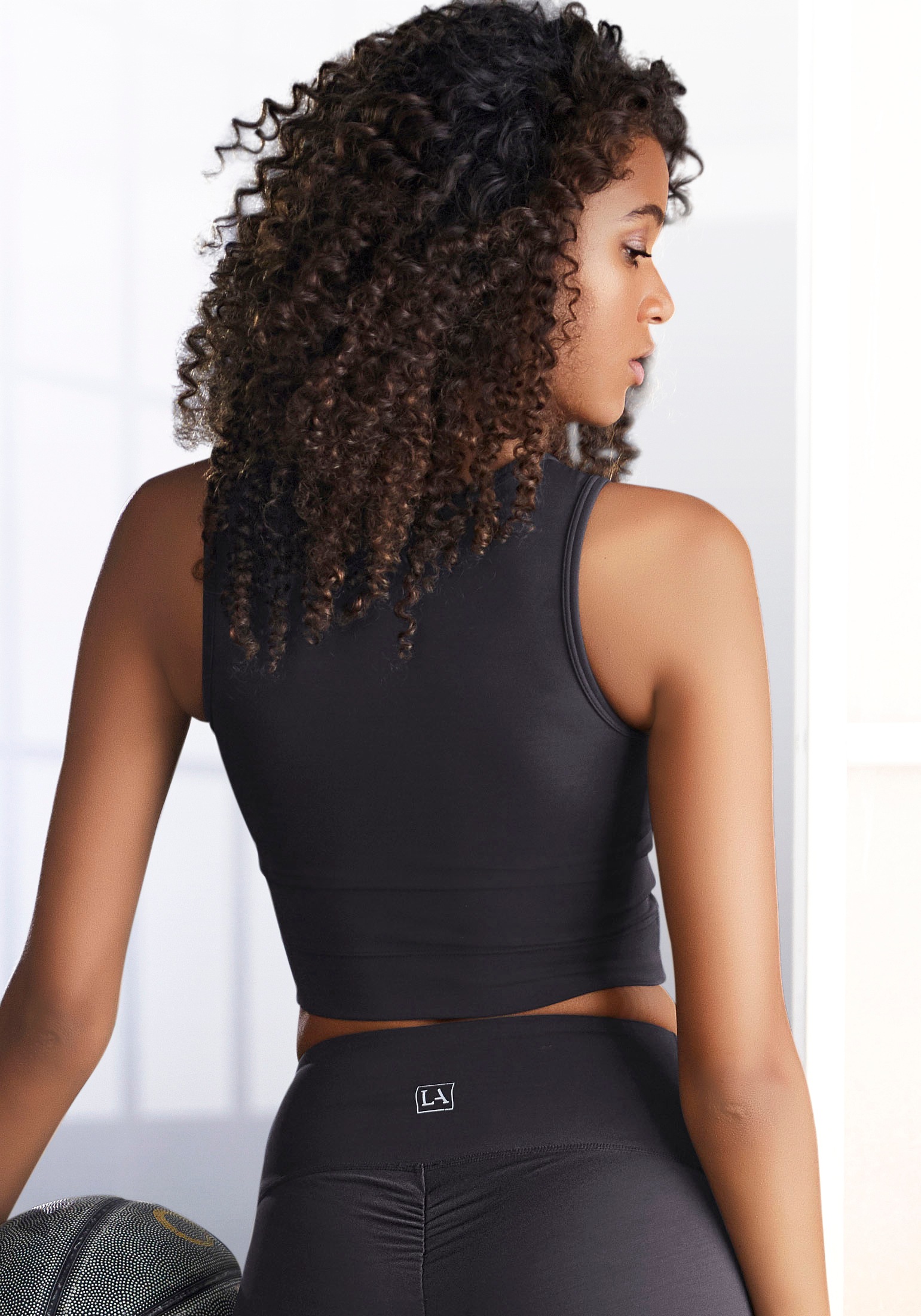 Image of LASCANA ACTIVE Crop-Top, mit kleiner Raffung bei Ackermann Versand Schweiz
