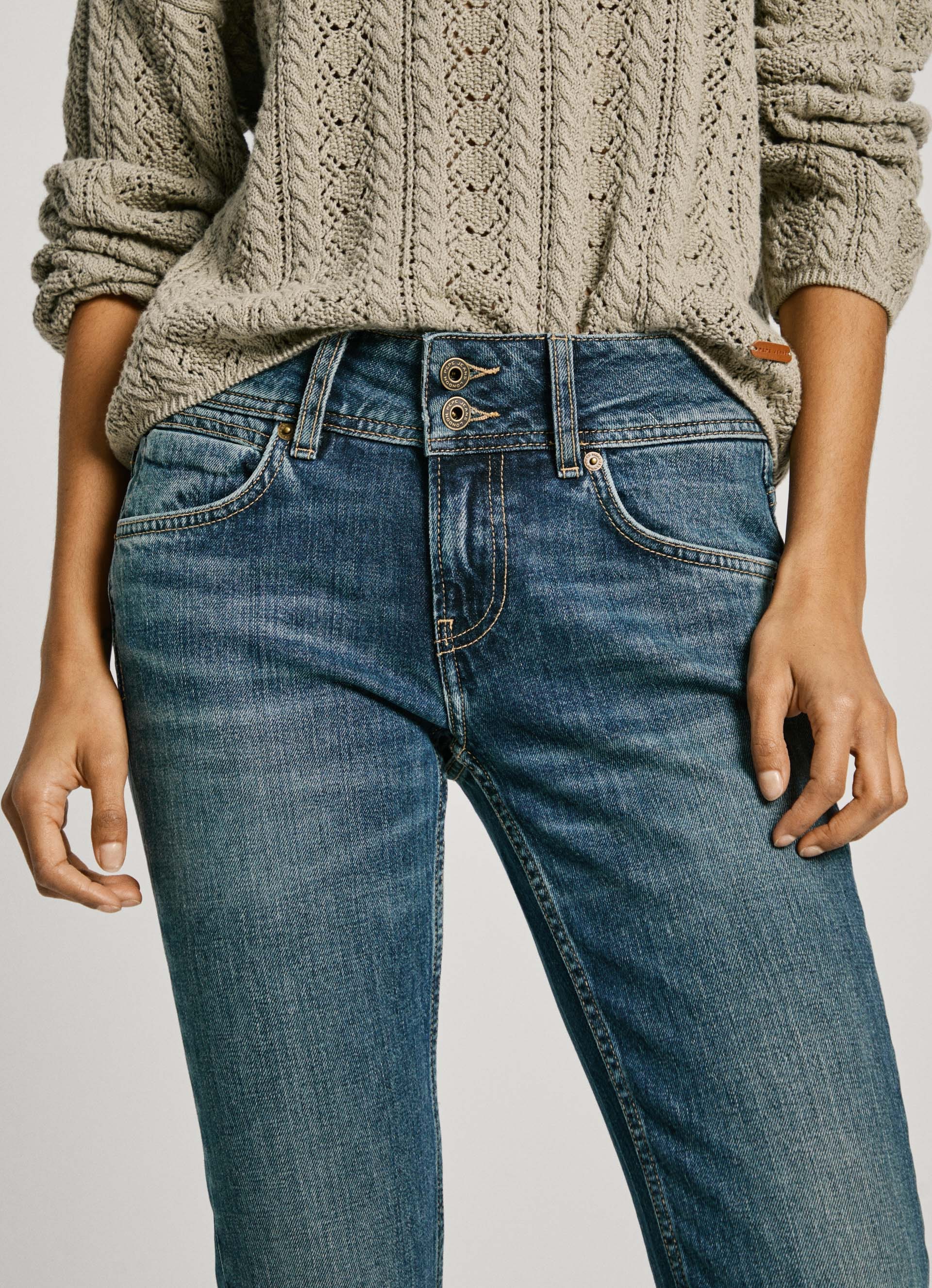 Pepe Jeans Slim-fit-Jeans »SLIM JEANS LW«, mit doppeltem Knopfverschluss
