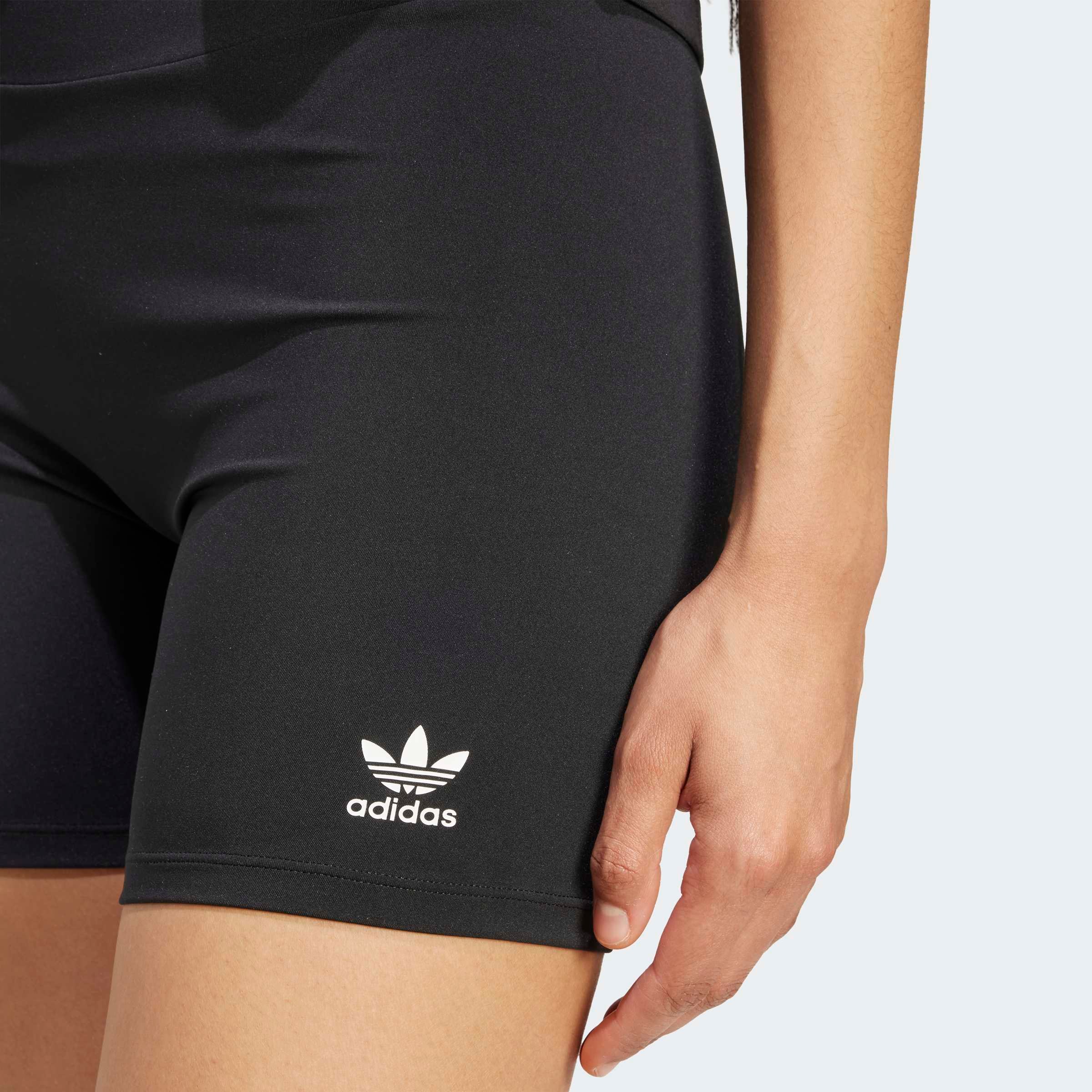 adidas Originals Shorts »ESSENTIALS«  sportlicher Stil, für Erwachsene, aus Polyester und Elasthan