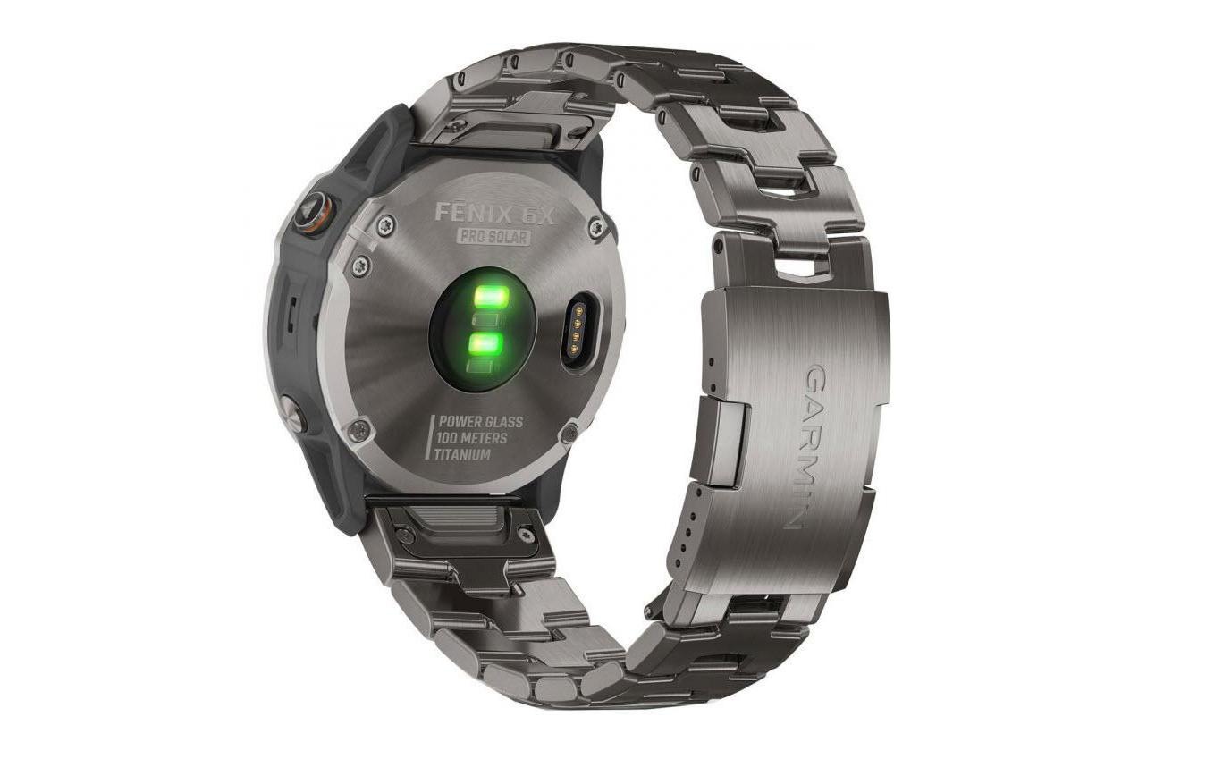Garmin Fitnessuhr »Pro Solar Titanium Silberfarben«, (3,6 cm / 1,4 Zoll), 32 GB,)
