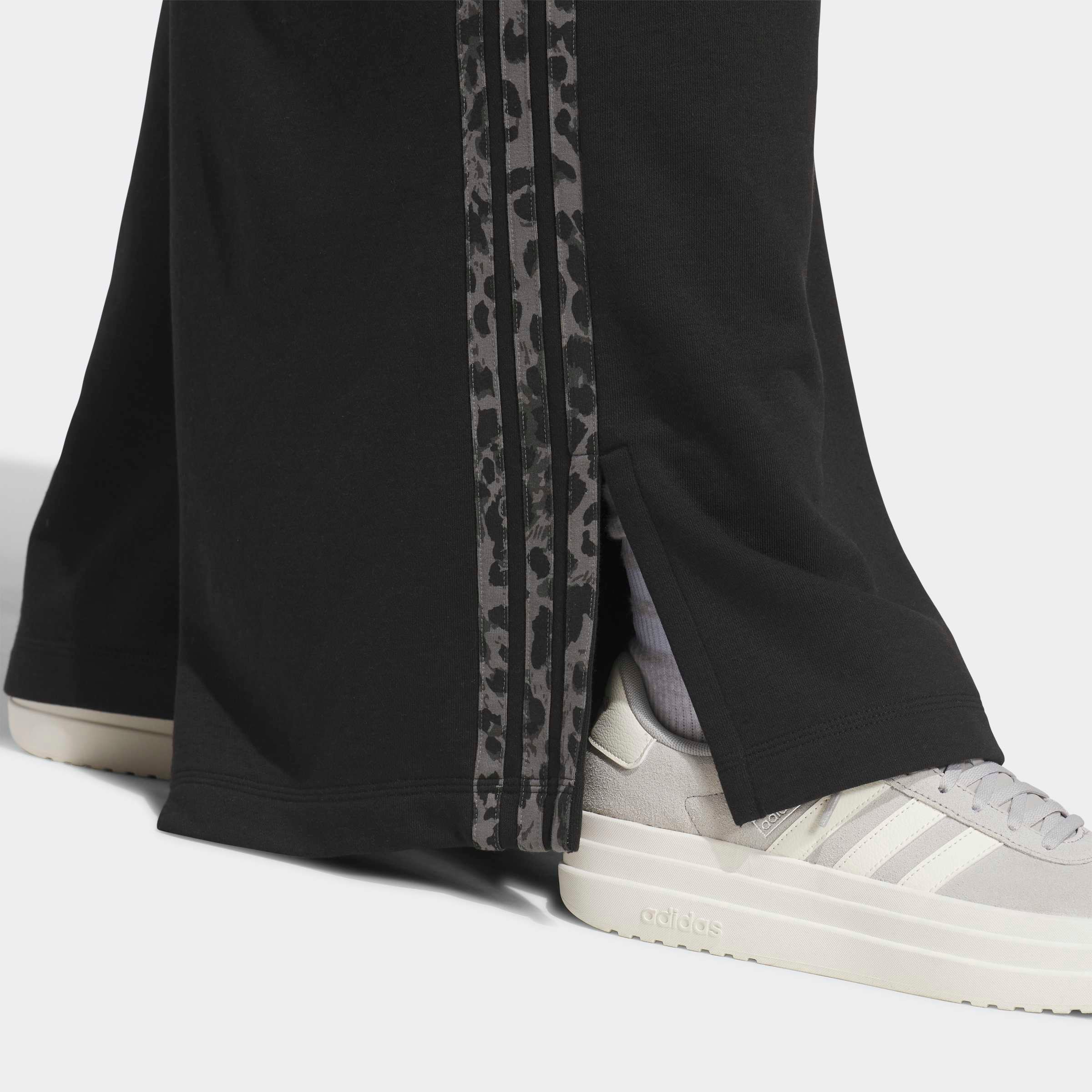 adidas Sportswear Sporthose »W IN AOP FT PT«  für Erwachsene, lange Hose, aus Baumwolle, normale Weite