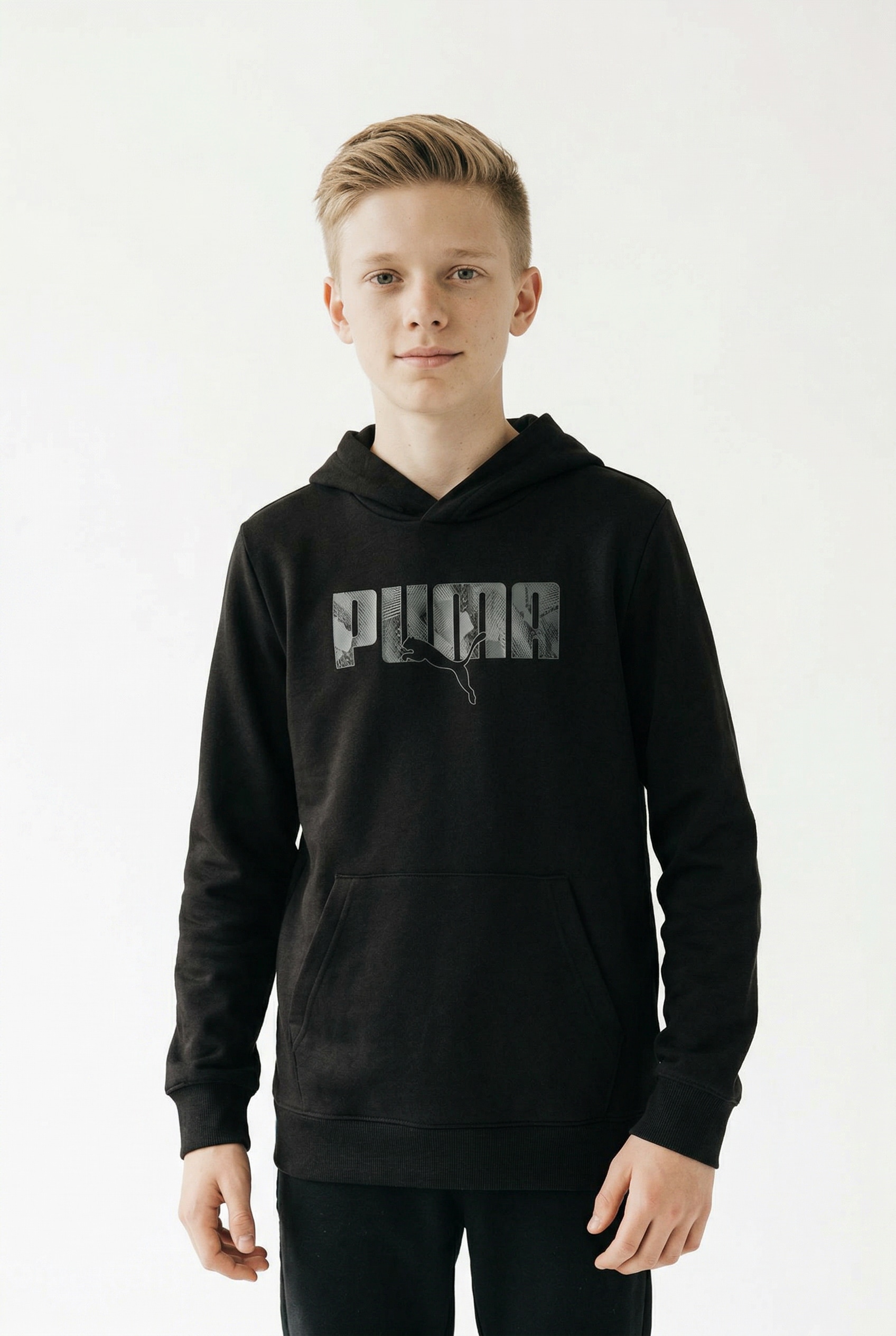 PUMA Sweat à capuche »ESS LOGO LAB STORY 2 HOODIE TR B«, pour adolescents, avec capuche, avec poche kangourou, coupe régulière
