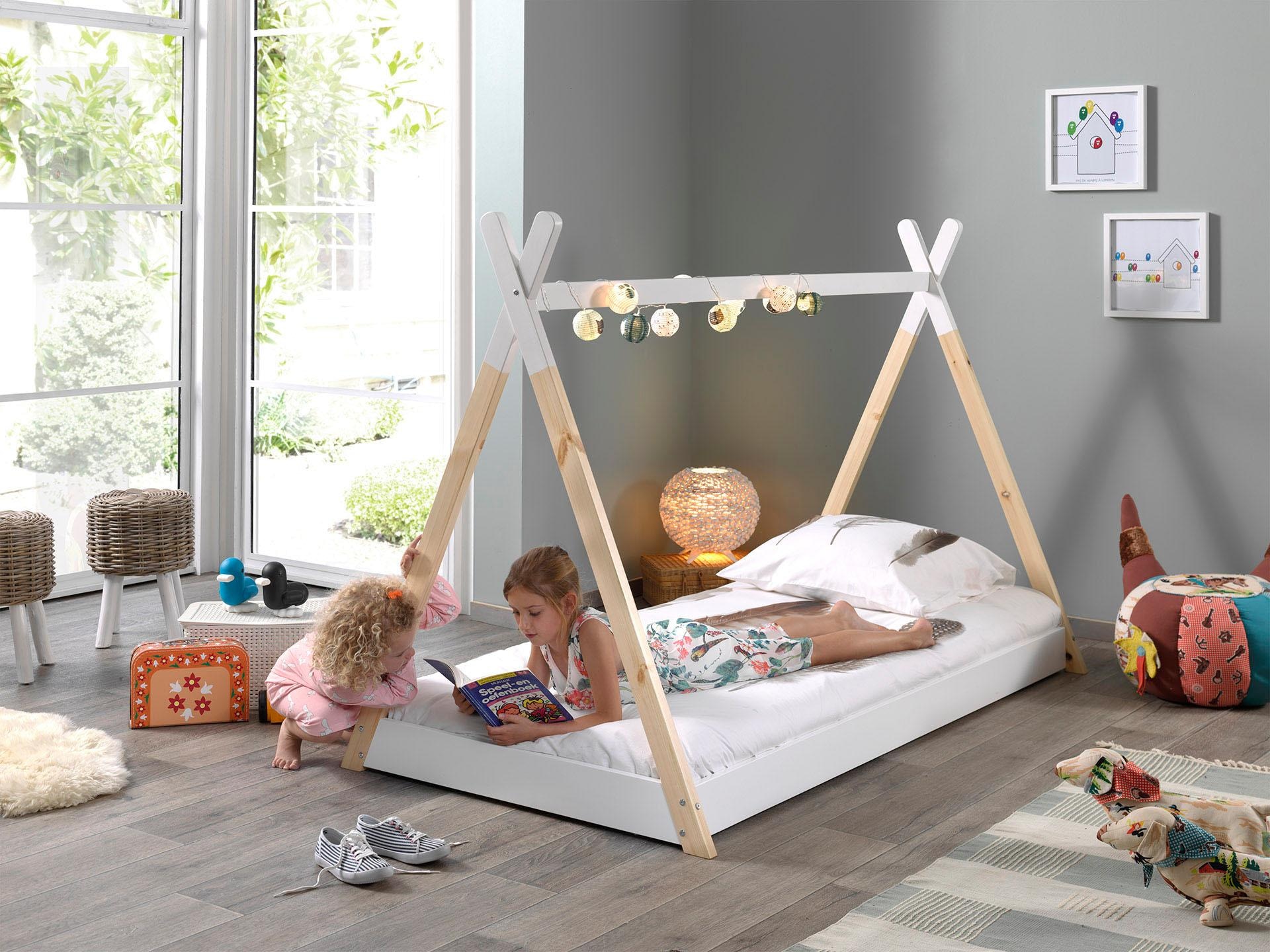 Vipack Kinderbett »Tipi, mit Querstange in Zelt-Optik, Kiefer massiv«, (inkl. Lattenrost, Bettrahmen in Weiss, 2 Grössen zur Auswahl), Bodenfreiheit 1,5 cm für bessere Belüftung