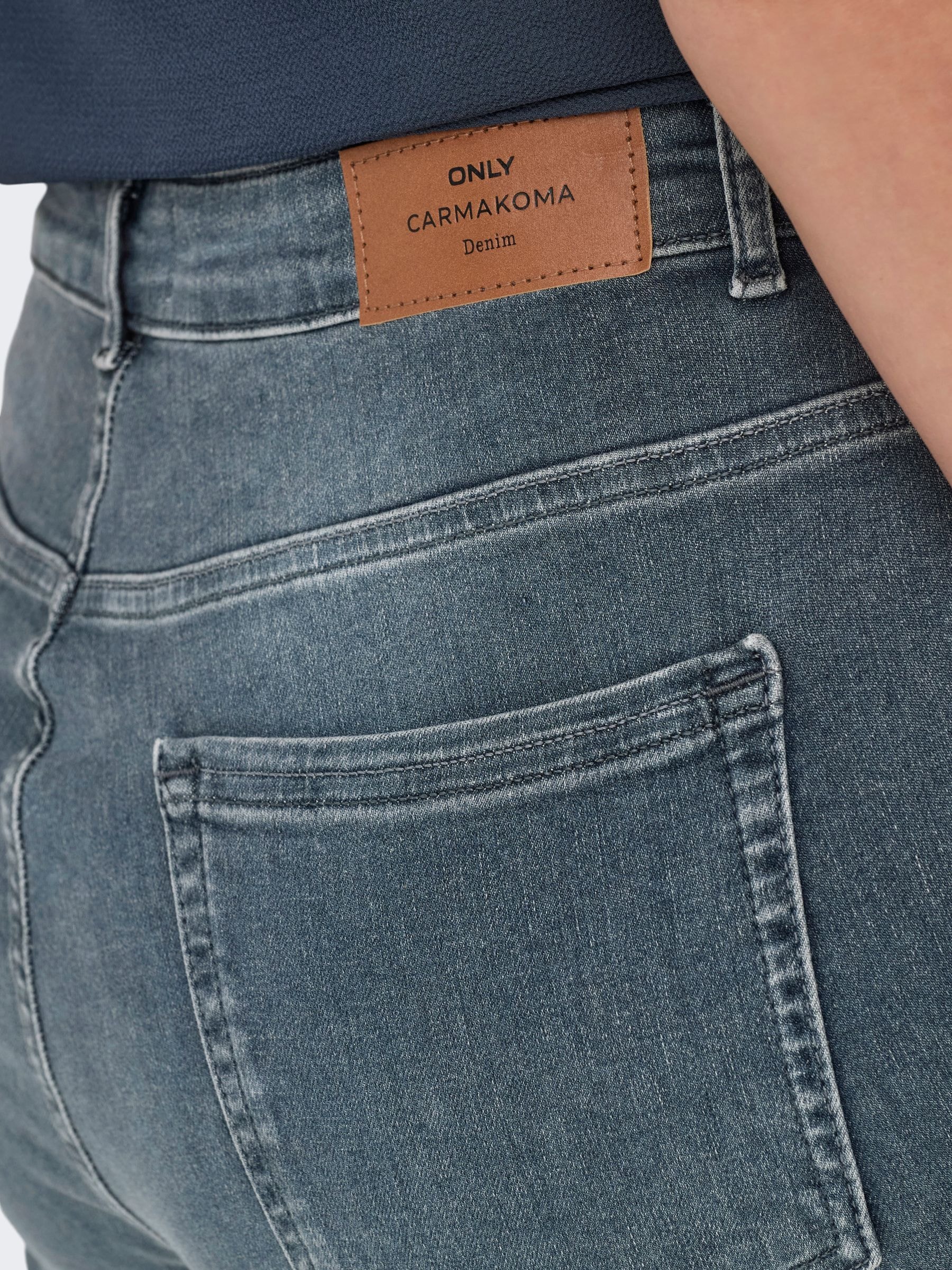 ONLY CARMAKOMA High-waist-Jeans »CARWILLY HW STRAIGHT DNM REA2602 NOOS« Baumwollmischung, straight fit