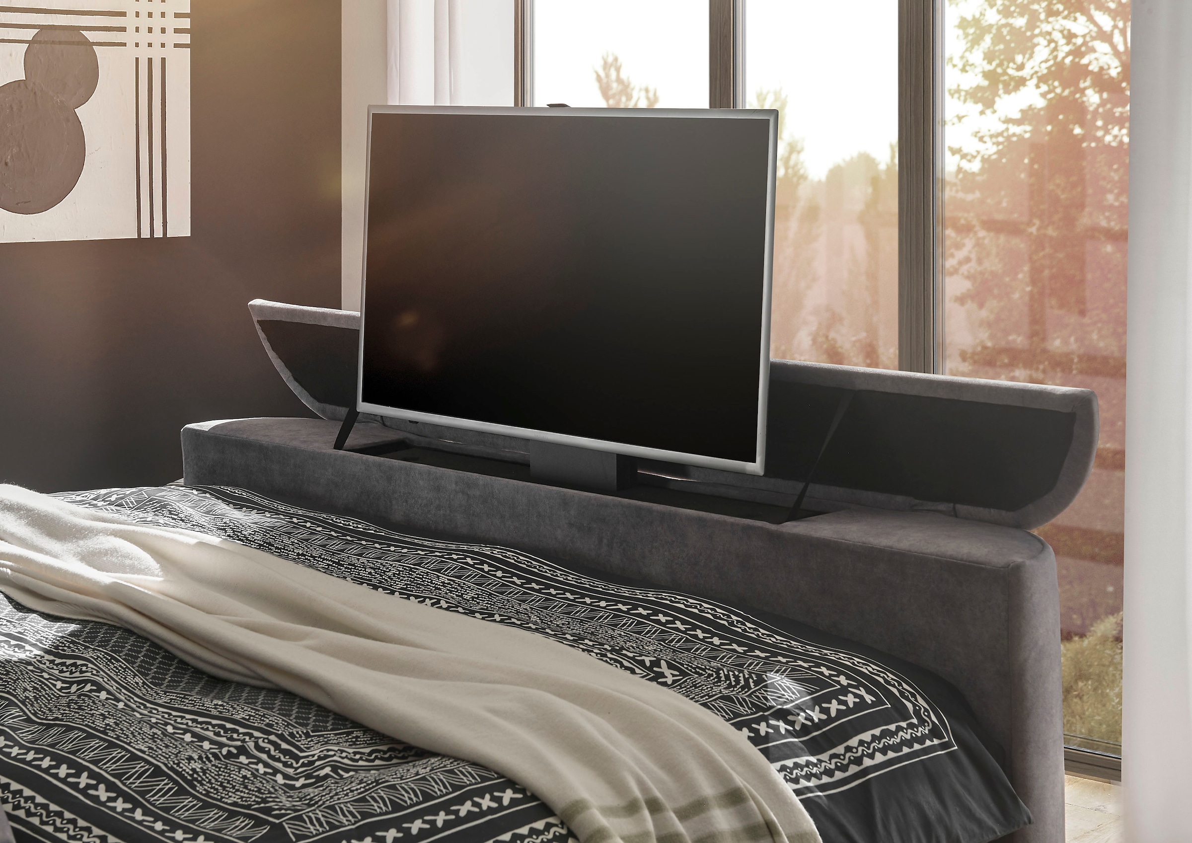 ED EXCITING DESIGN Lit boxspring »Dallas« 6 cuis tlg. inkl. Topper, LED-Beleuchtung, motorisierter TV Halterung und Motor