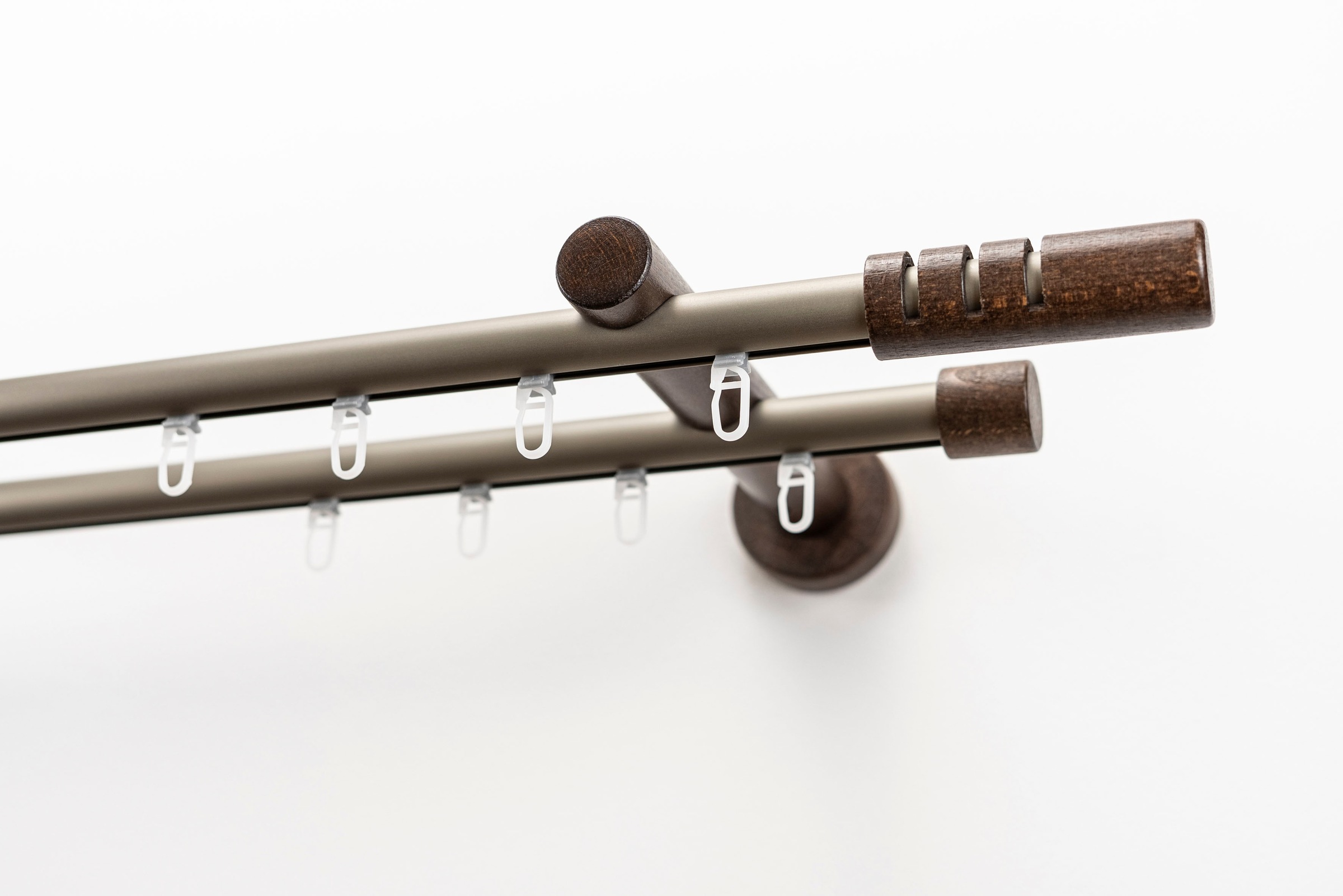 Image of GARESA Gardinenstange »PEMPIA«, 2 läufig-läufig, Wunschmasslänge, Vorhanggarnitur,Innenlaufgarnitur, einfache Montage, m. Profilverbinder verlängerbar, Wandmontage, Knopf m.Ausschnitte bei Ackermann Versand Schweiz