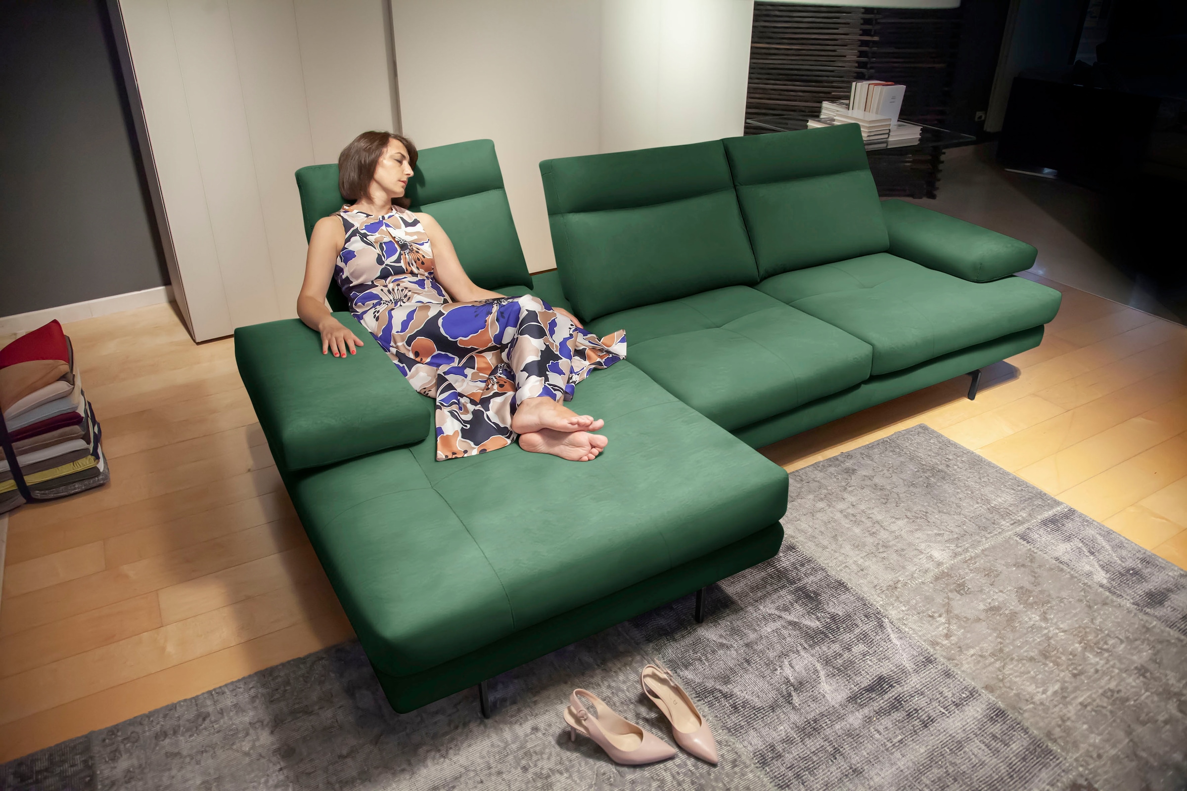 Image of CALIA ITALIA Ecksofa "Toby Wing, B/T: 308/153 cm, Multifunktionssofa, Designsofa, L-Form" inkl. Sitztiefenverstellung und Armlehnfunktion, Füsse in schwarz matt