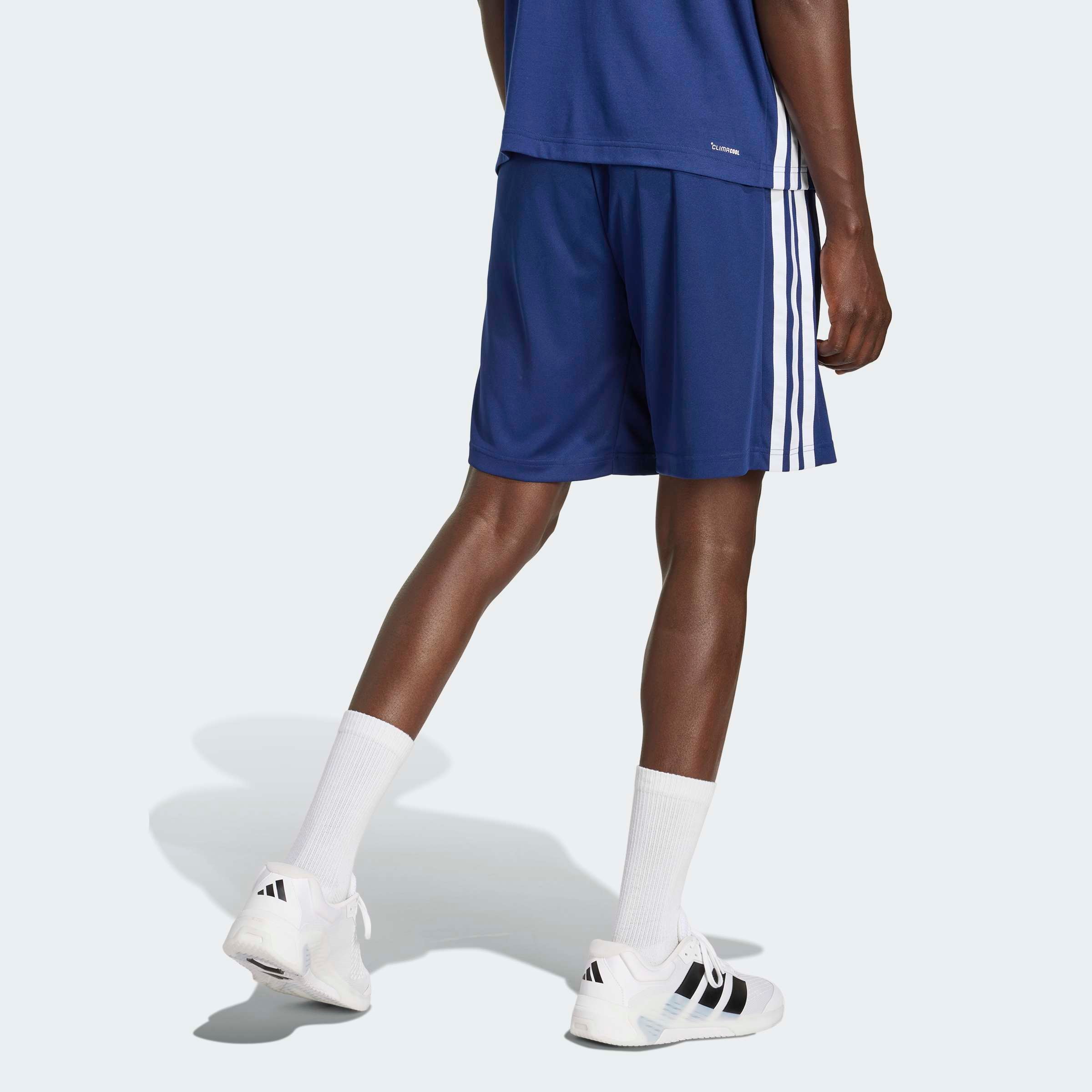 adidas Performance Shorts »WORKOUT ESSENTIALS BASE 3-STREIFEN PIKEE-, 23 CM«  sportlicher Stil, für sportliche Aktivitäten, aus Polyester
