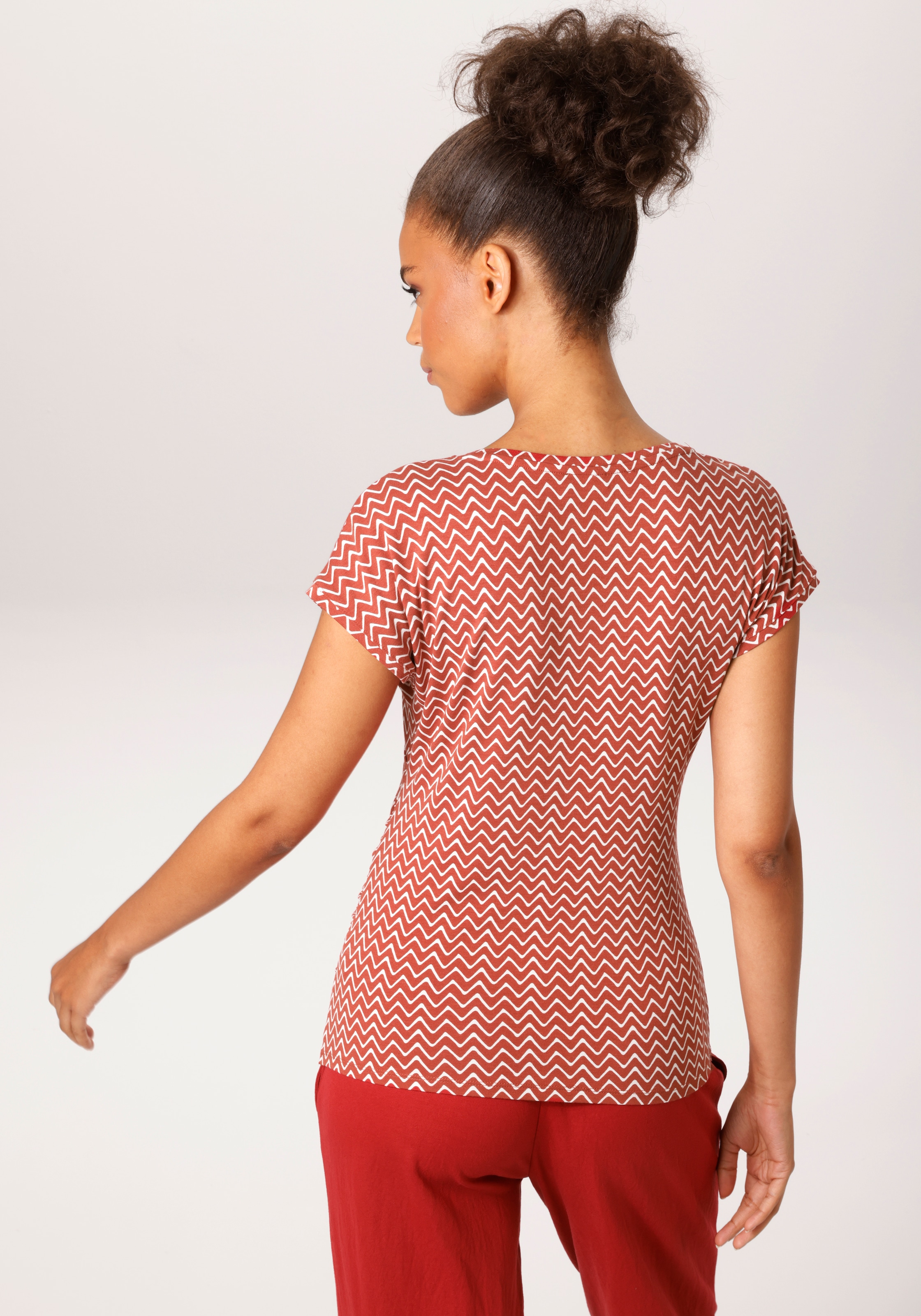 Aniston CASUAL T-Shirt im fantasievollem Zick-Zack-Muster - NEUE KOLLEKTION