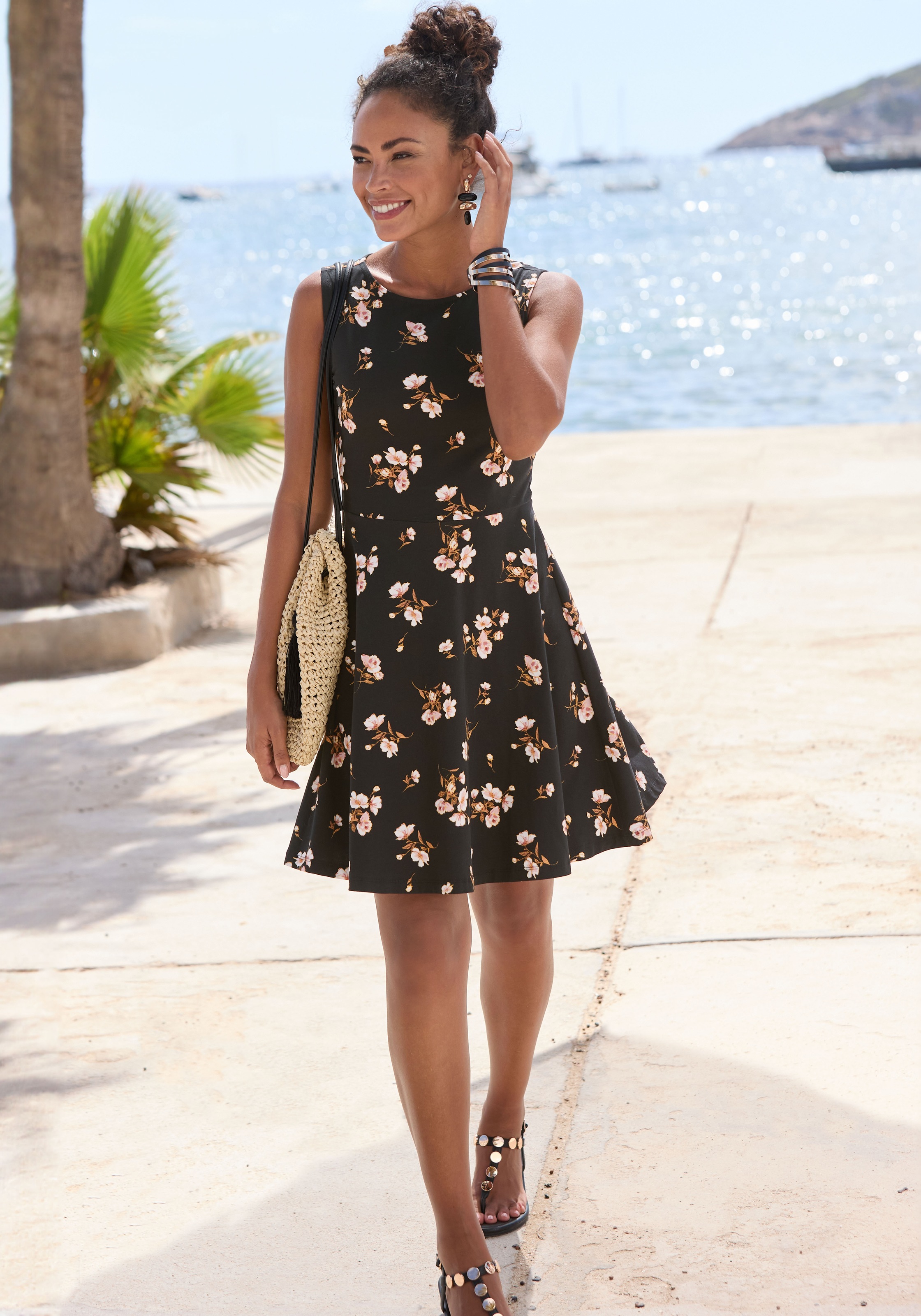 Image of Vivance Strandkleid "mit Blumenprint" Ohne Taschen Minikleid, Sommerkleid aus Baumwolle, Skaterkleid, Jerseykleid