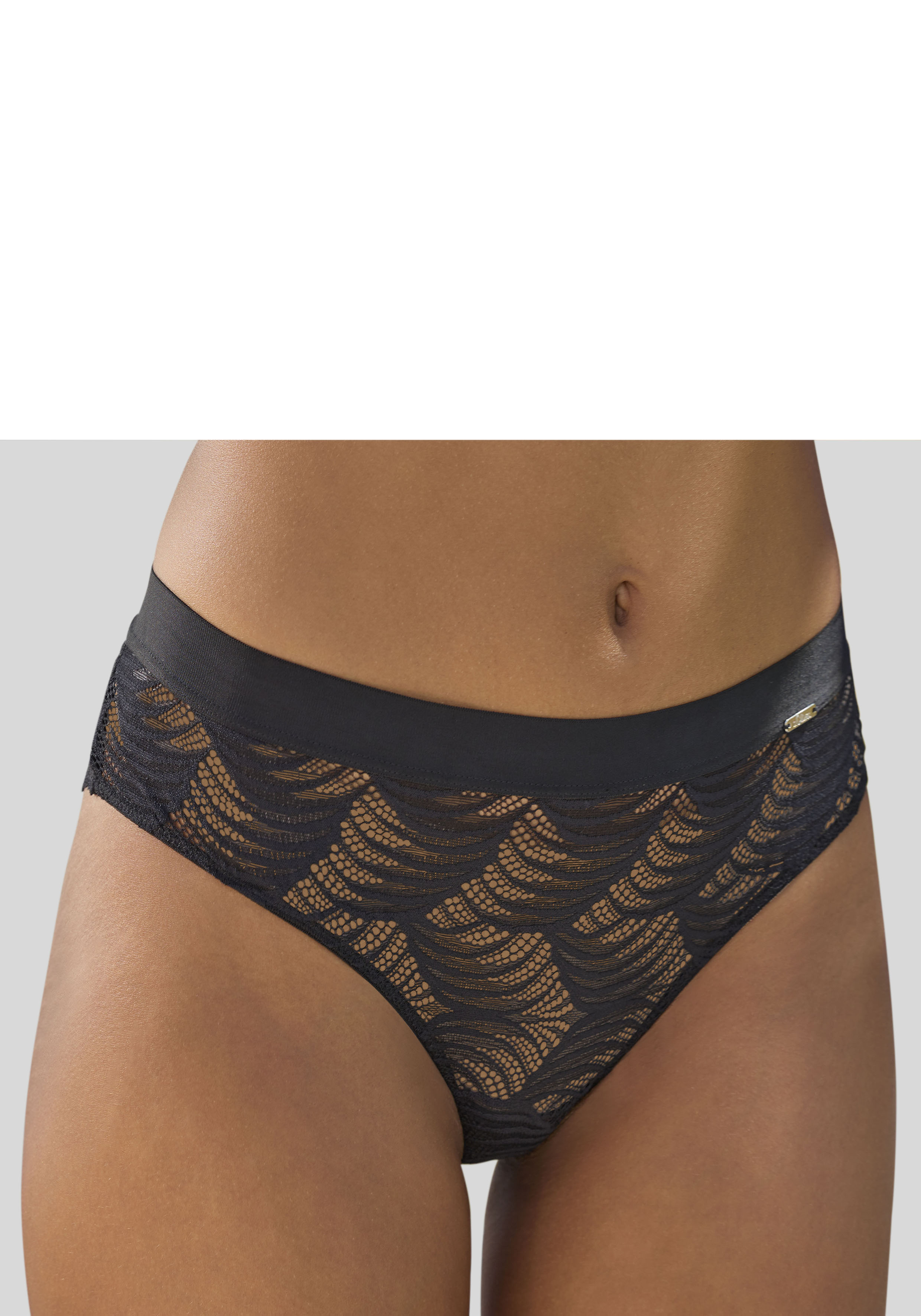Panty, aus graphischer Spitze