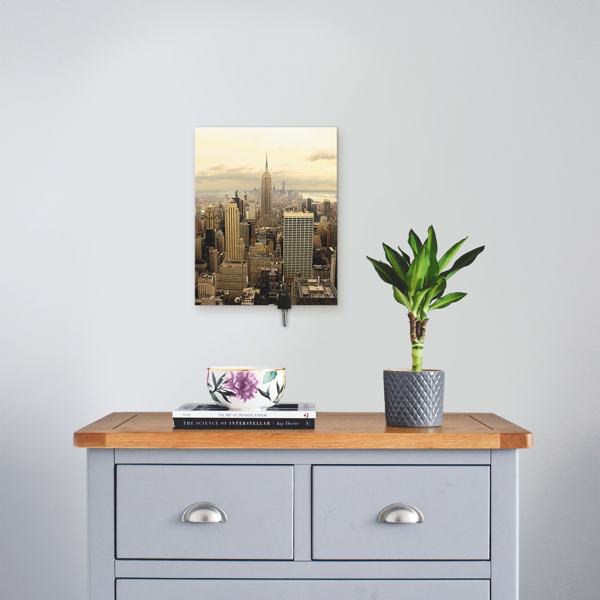 Image of Artland Hakenleiste »Skyline Manhattan - New York«, aus Holz mit 4 Schlüsselhaken – Schlüsselboard, Schlüsselbretter, Schlüsselhalter, Schlüsselaufhänger für den Flur – Stil: Modern bei Ackermann Versand Schweiz