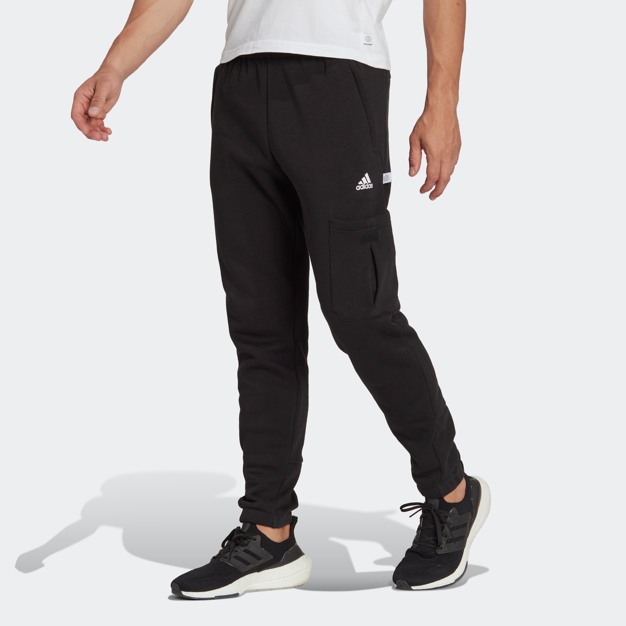 Image of adidas Performance Sporthose »FUTURE ICONS FLEECE CARGO HOSE« bei Ackermann Versand Schweiz