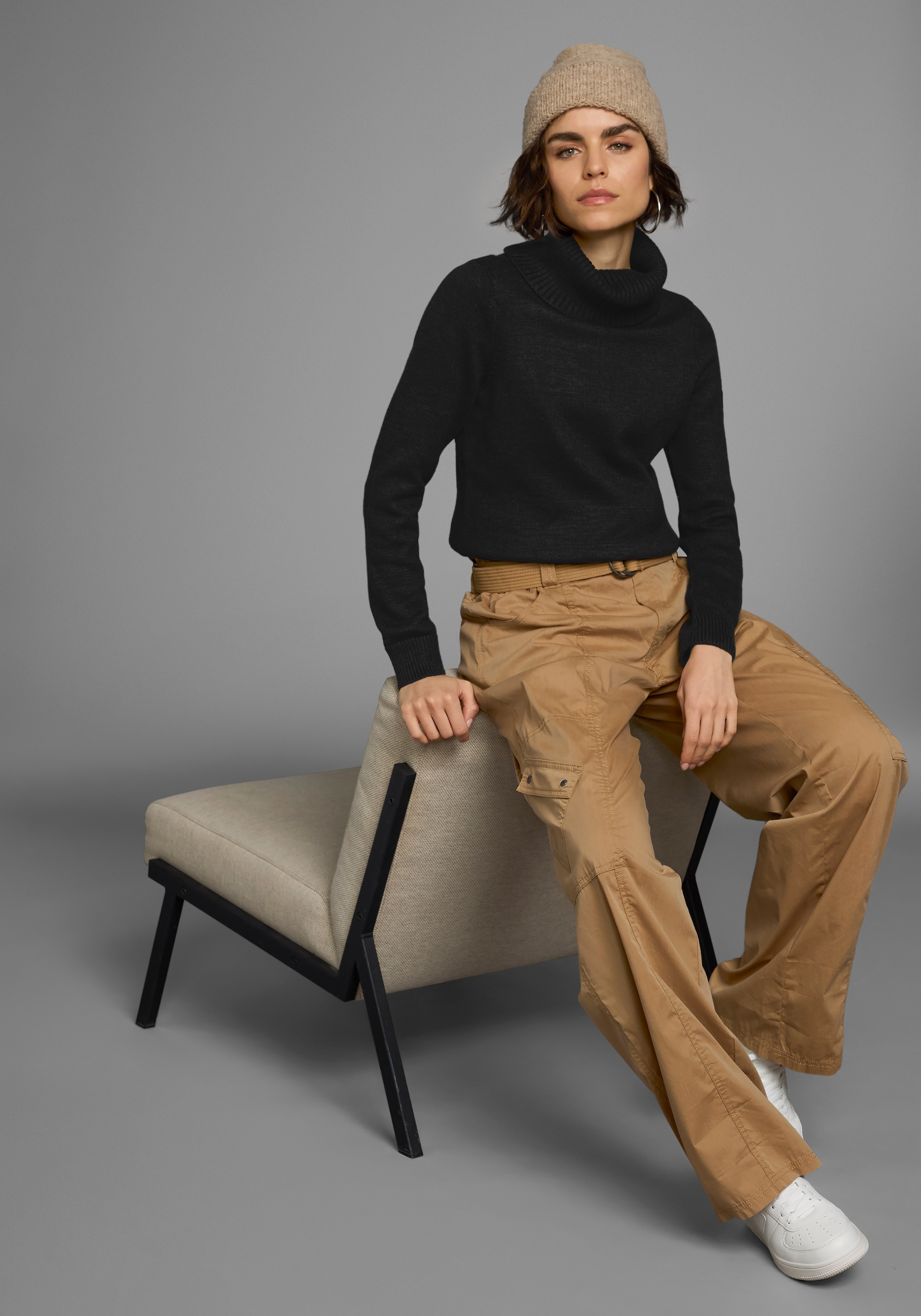 KangaROOS Rollkragenpullover, in klassischer Form