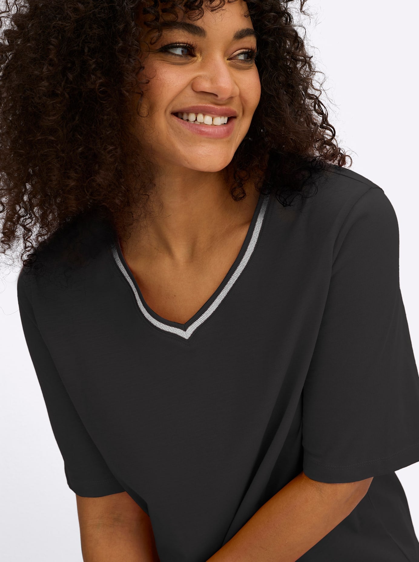 Sheego T-shirt en V »Shirt« 1