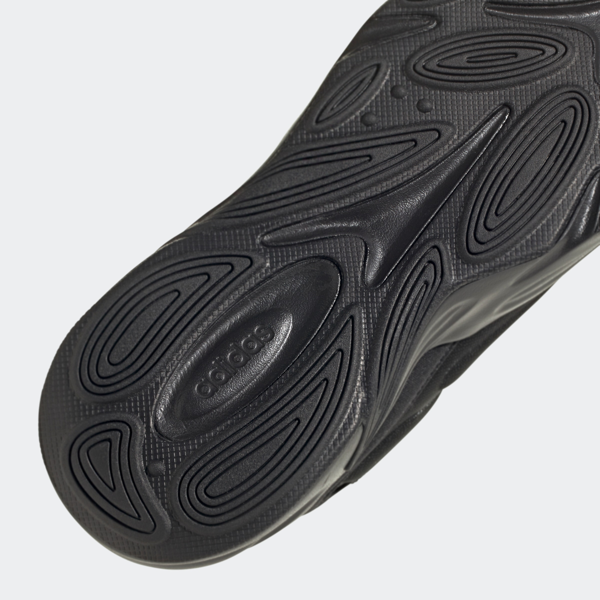 adidas Sportswear Sneaker »OZELLE CLOUDFOAM«, Design auf den Spuren des adidas ozweego