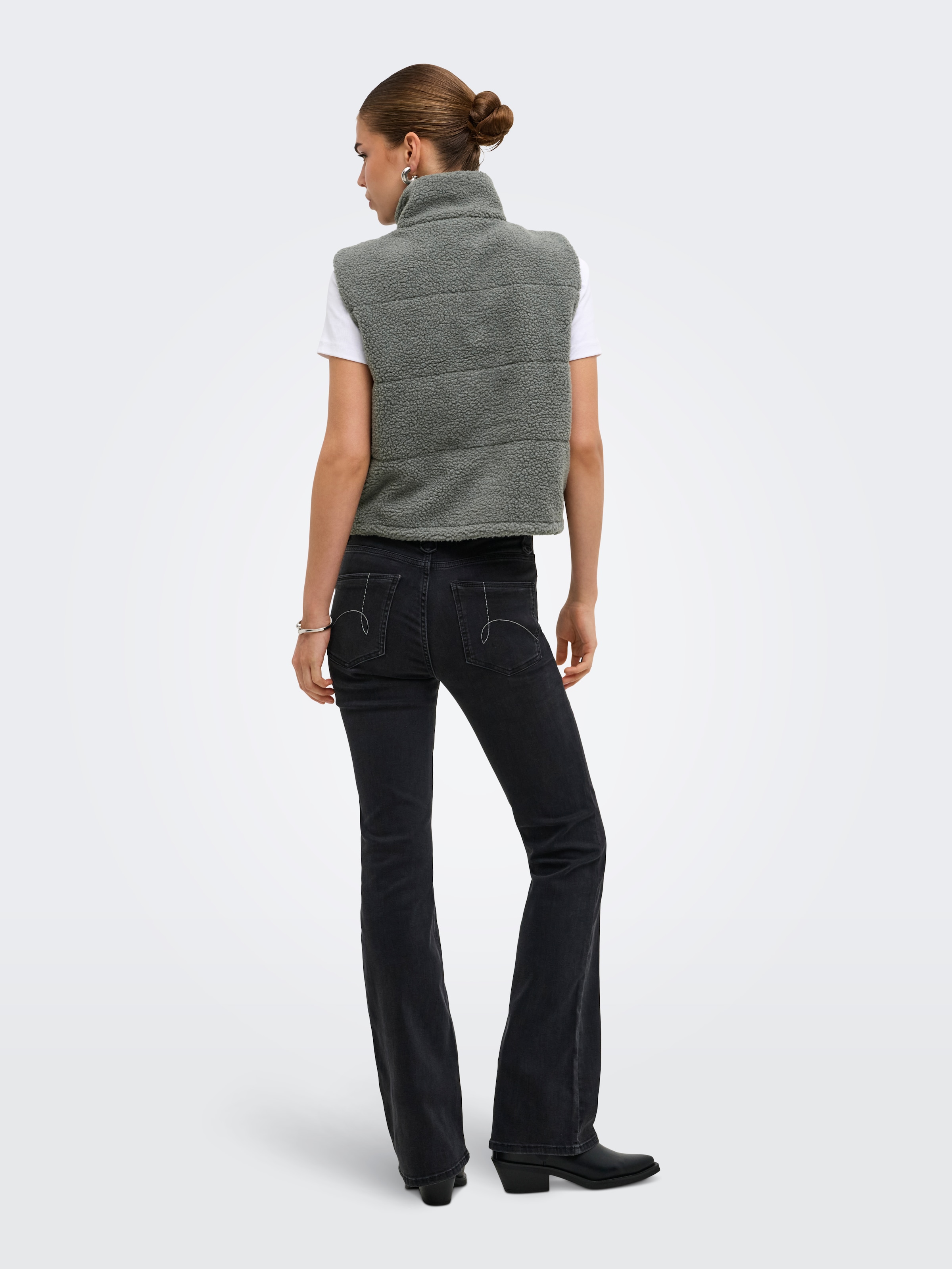 ONLY Gilet en peluche »ONLSANDRA TEDDY WAISTCOAT LIFE OTW NOOS« fibre synthétique