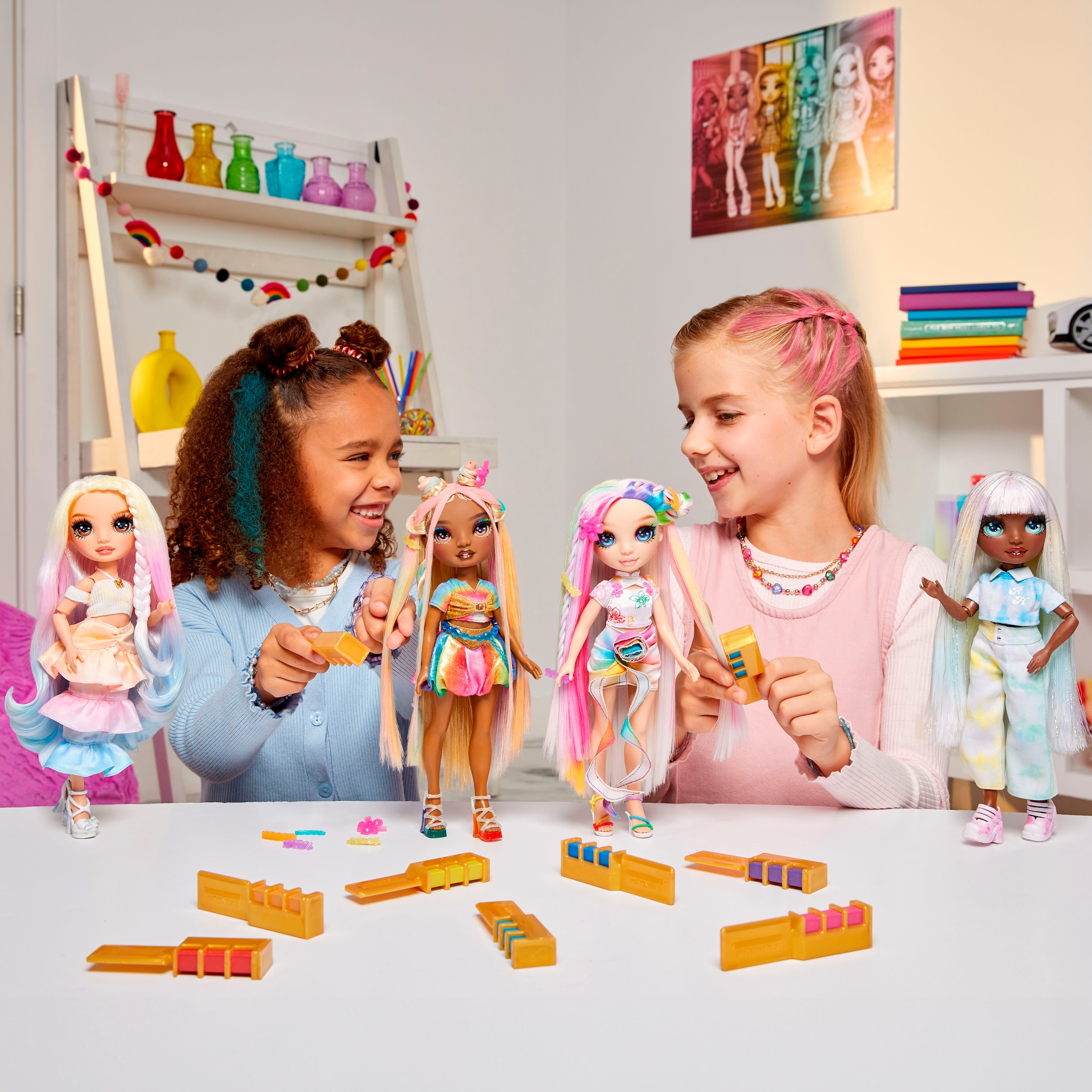 RAINBOW HIGH Poupée à habiller »Rainbow High Hair Chalk & Style Doll- Amaya (Rainbow)«