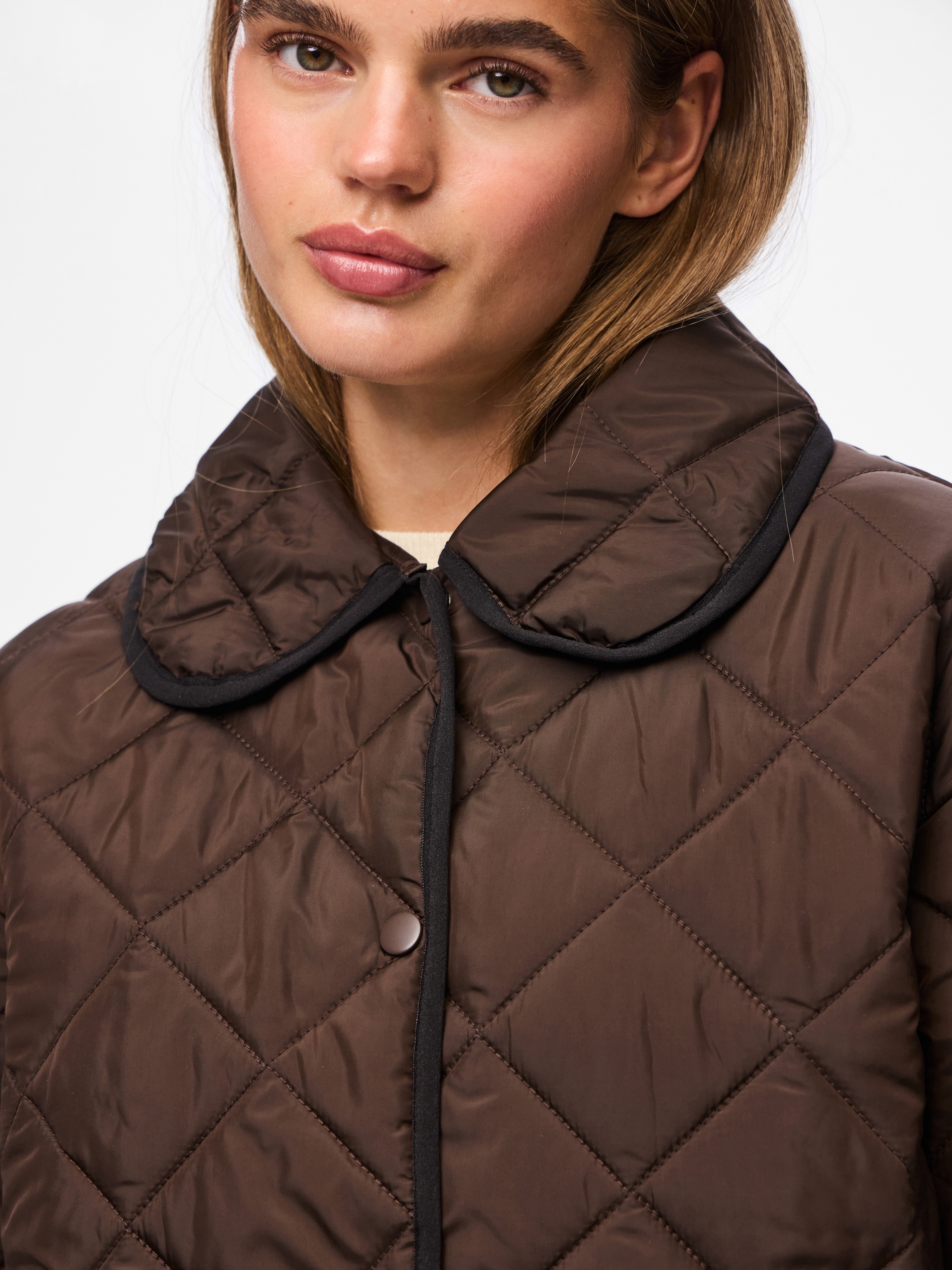 pieces Veste matelassée »PCEMILY SHORT QUILTED JACKET NOOS BC« fibre synthétique