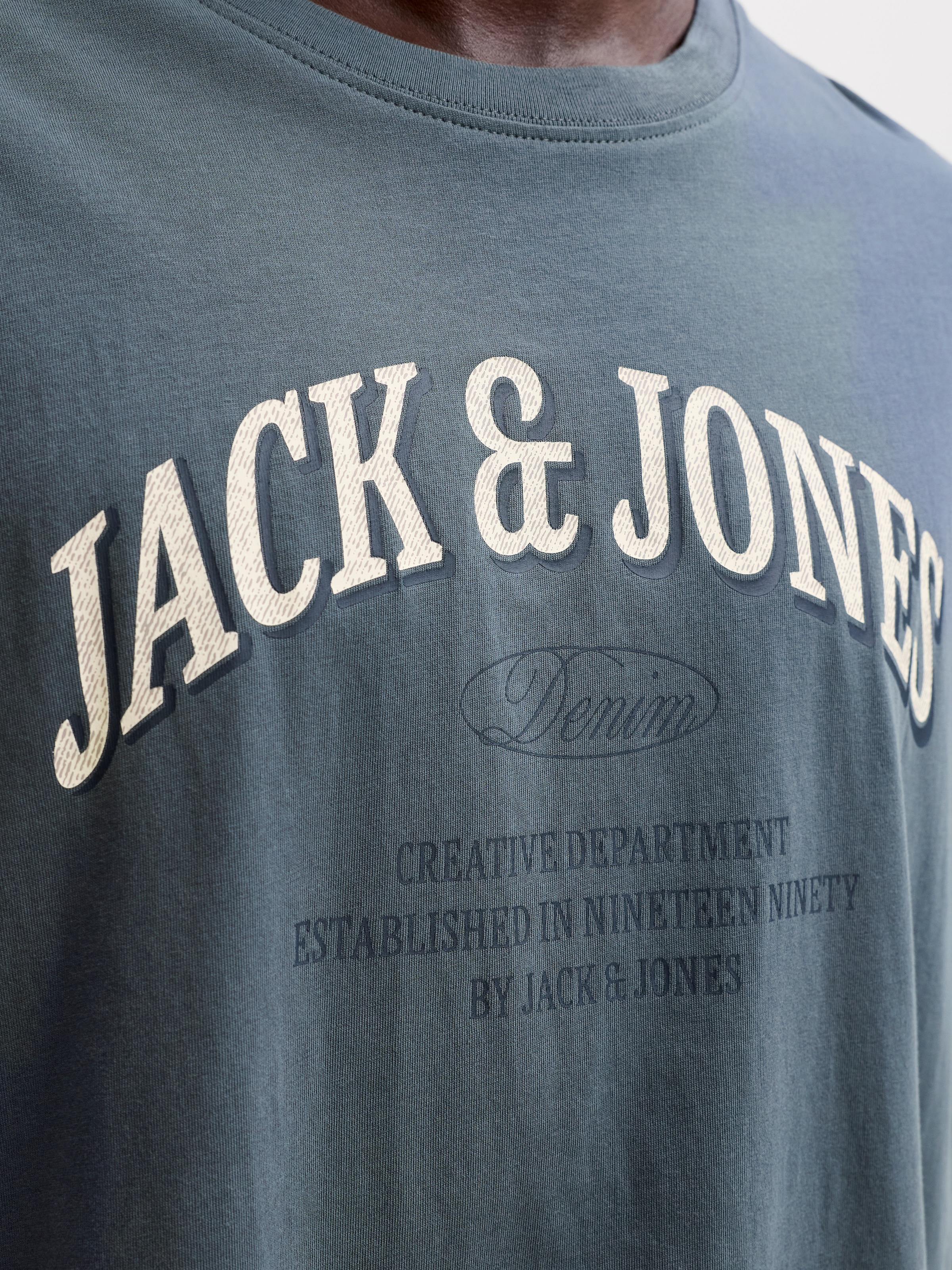 Jack & Jones PlusSize T-Shirt »JJEDENVER LOGO TEE SS O-NECK SN PLS« Baumwolle, locker geschnitten