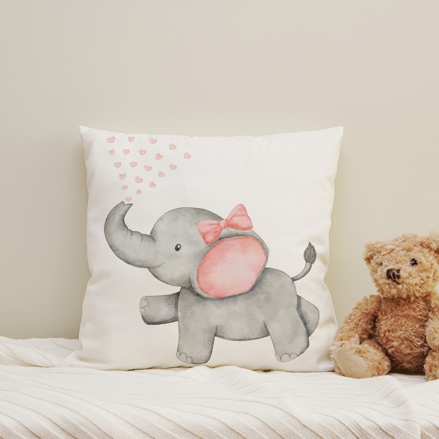 Image of queence Dekokissen "Rosa Elefantenbaby" Kissenhülle mit HD Premium Druck, geruchsneutral, 40x40cm