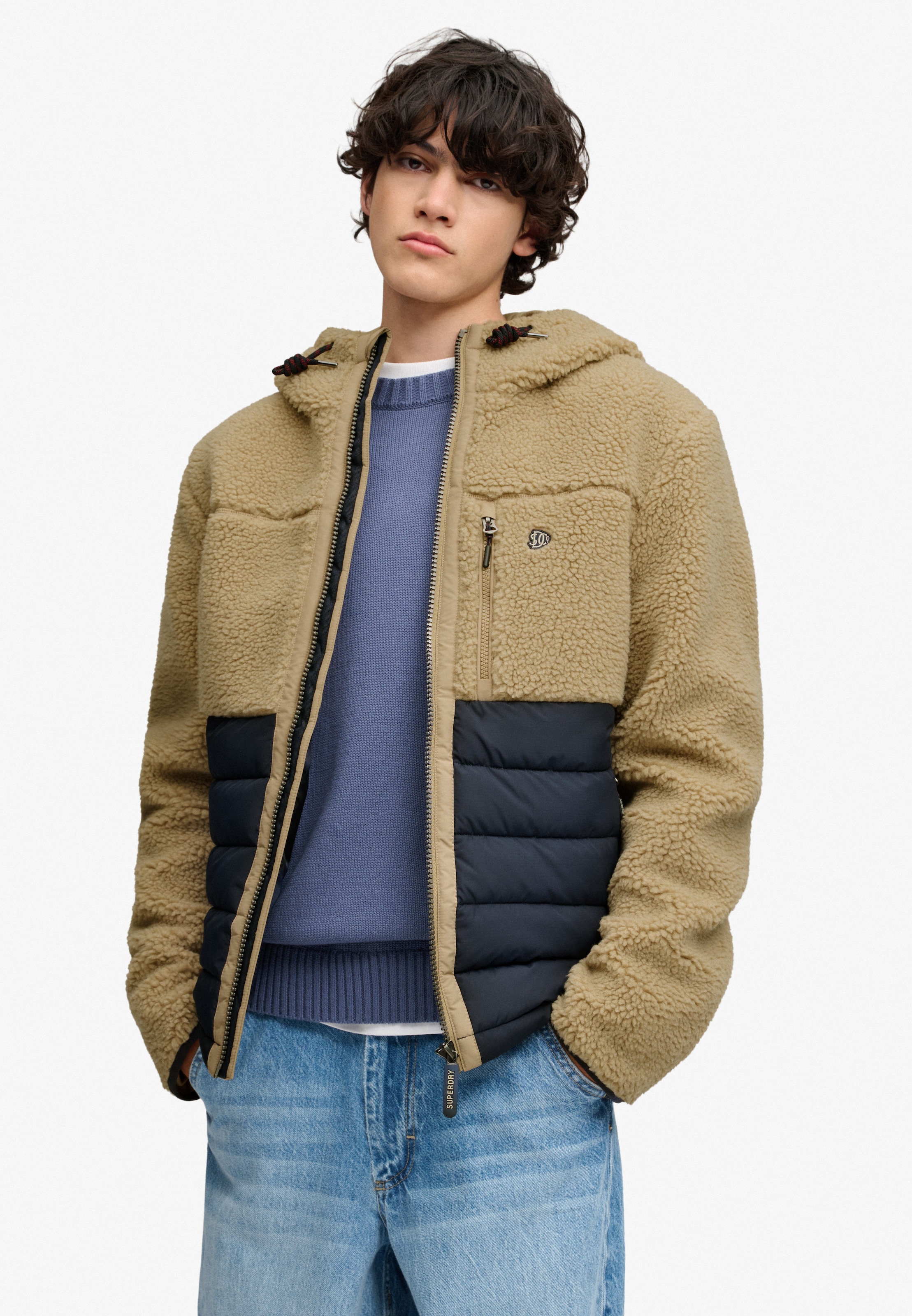 Superdry Veste d'extérieur »HOOD OUTDOOR BORG QUILT HYBRID« avec capuche Kunstfaser, relaxed fit