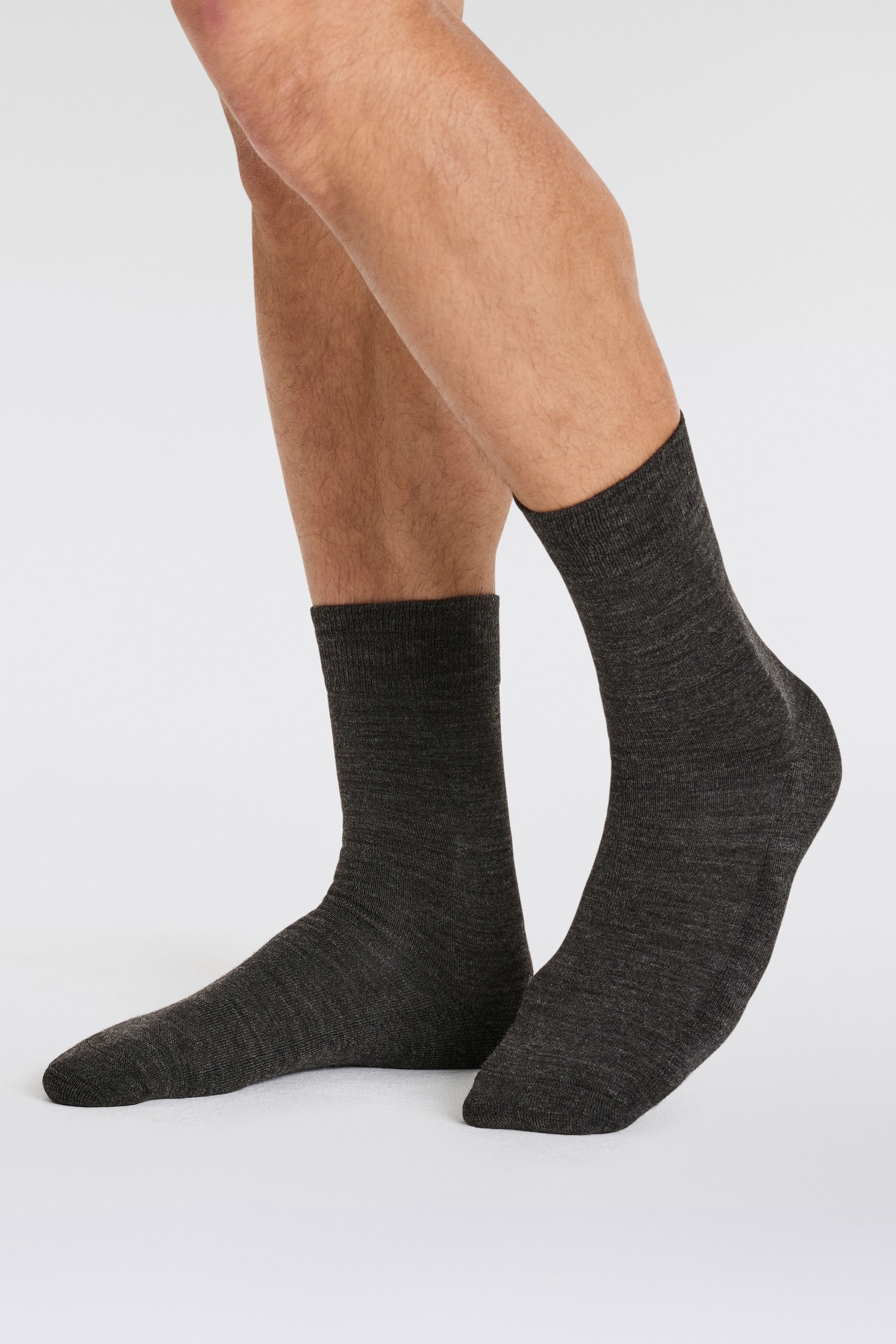 Apollo Basicsocken, (3er Pack), Unisex mit Stickerei und weichen Merinowoll-Anteil