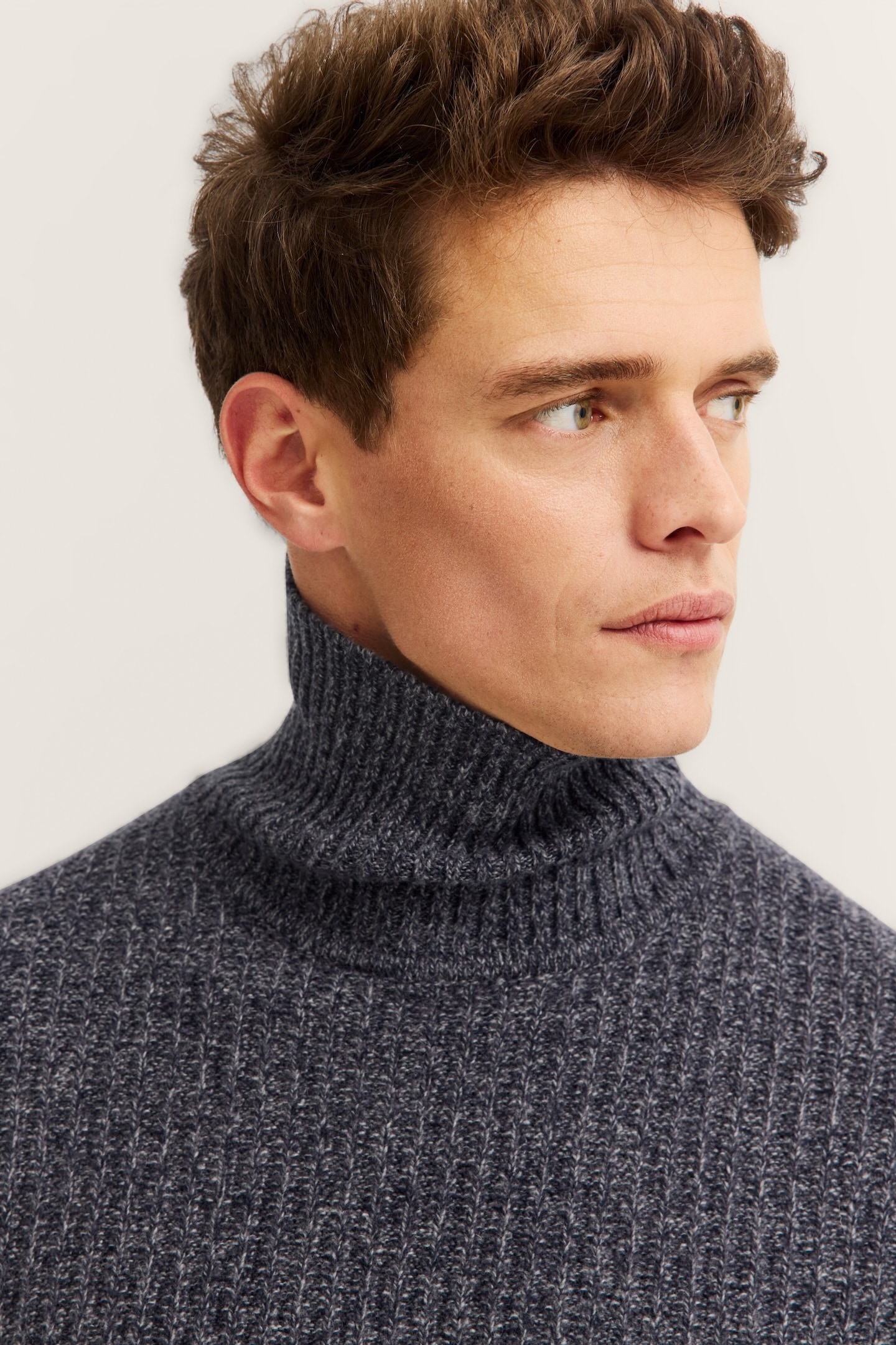 bugatti Pull à col roulé »Regular Fit« Grobstrick aus einem Wollmix