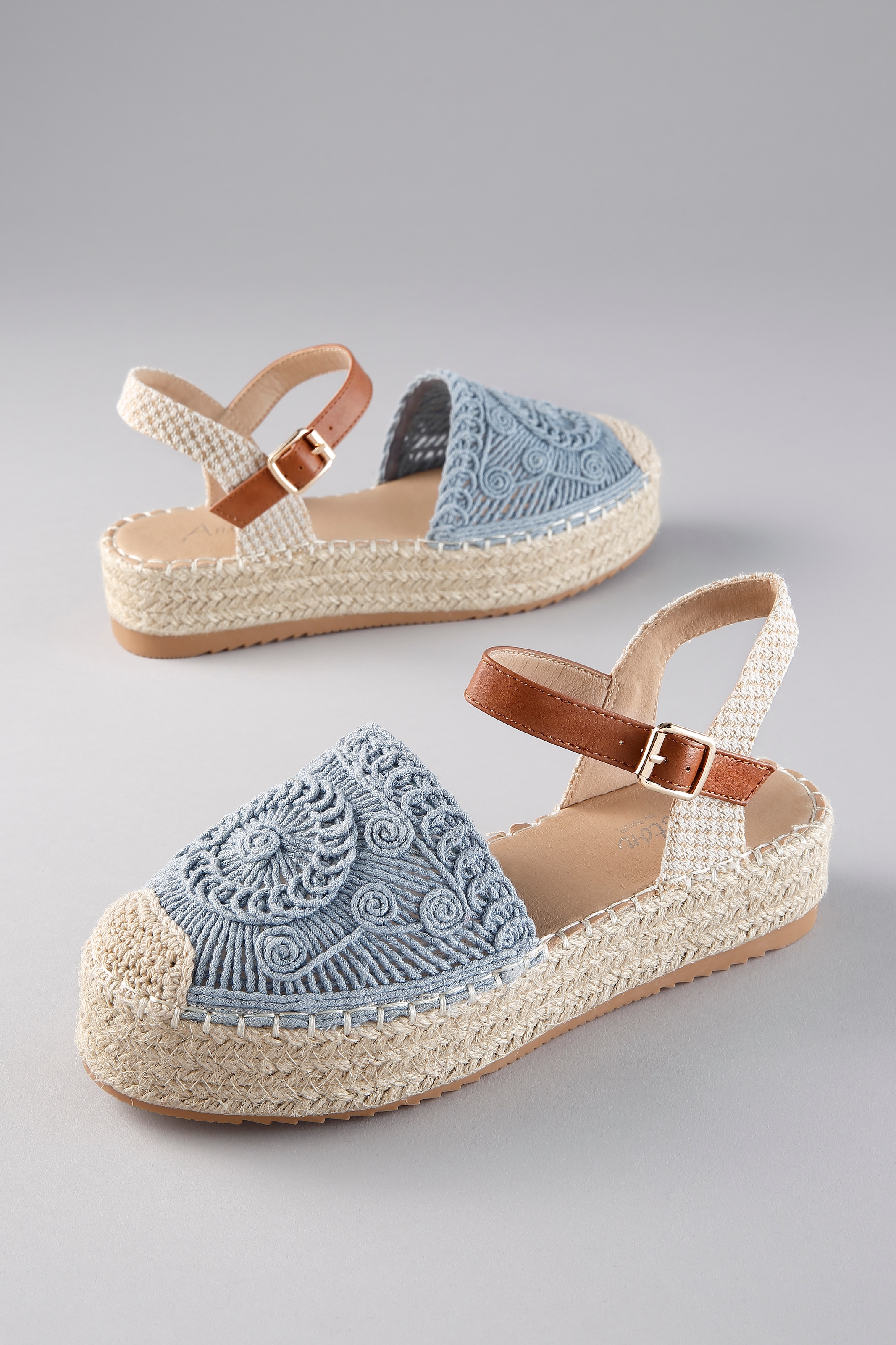 Aniston SHOES Plateausandale  Häkel-Sandale, Sommerschuh, Urlaubsschuh - NEUE KOLLEKTION