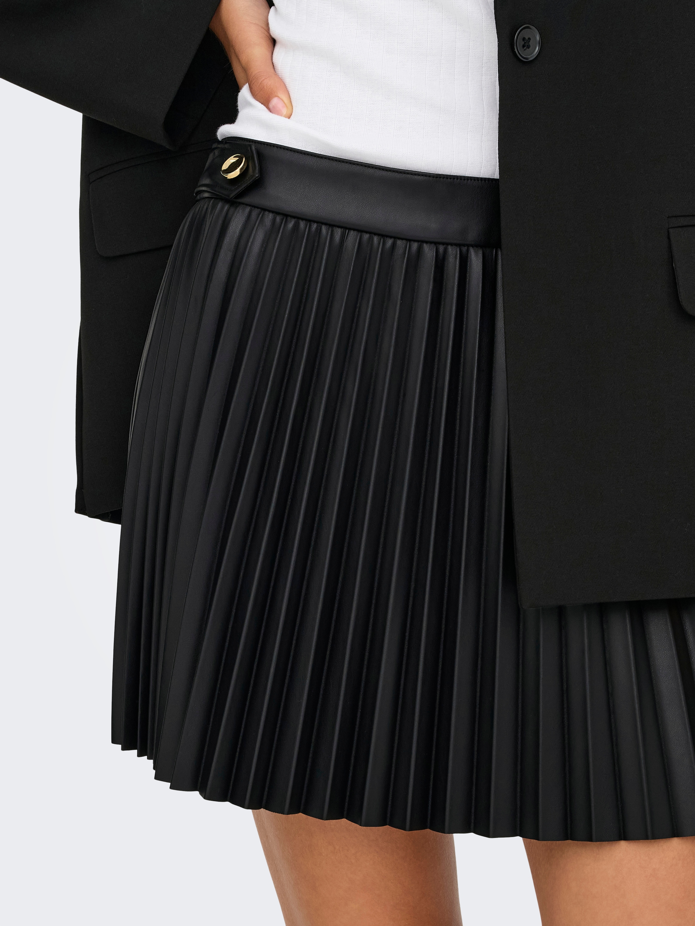 ONLY Jupe en similicuir »ONLVIVE LIFE HW PLEAT FAUX LE SKIRT PNT«