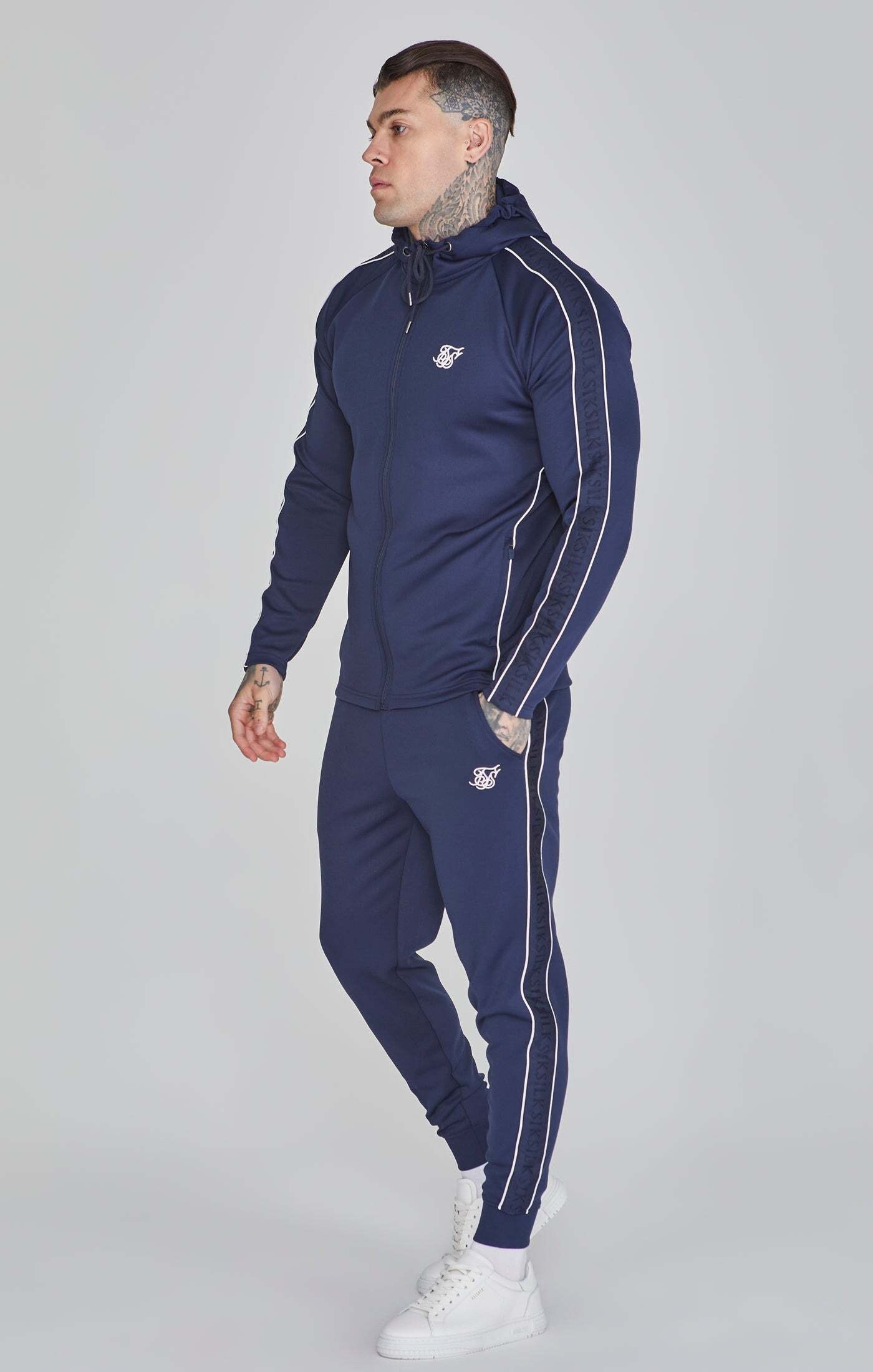 Siksilk Loungeanzug »Siksilk Kleidungsset Hoodie and Joggers Set«