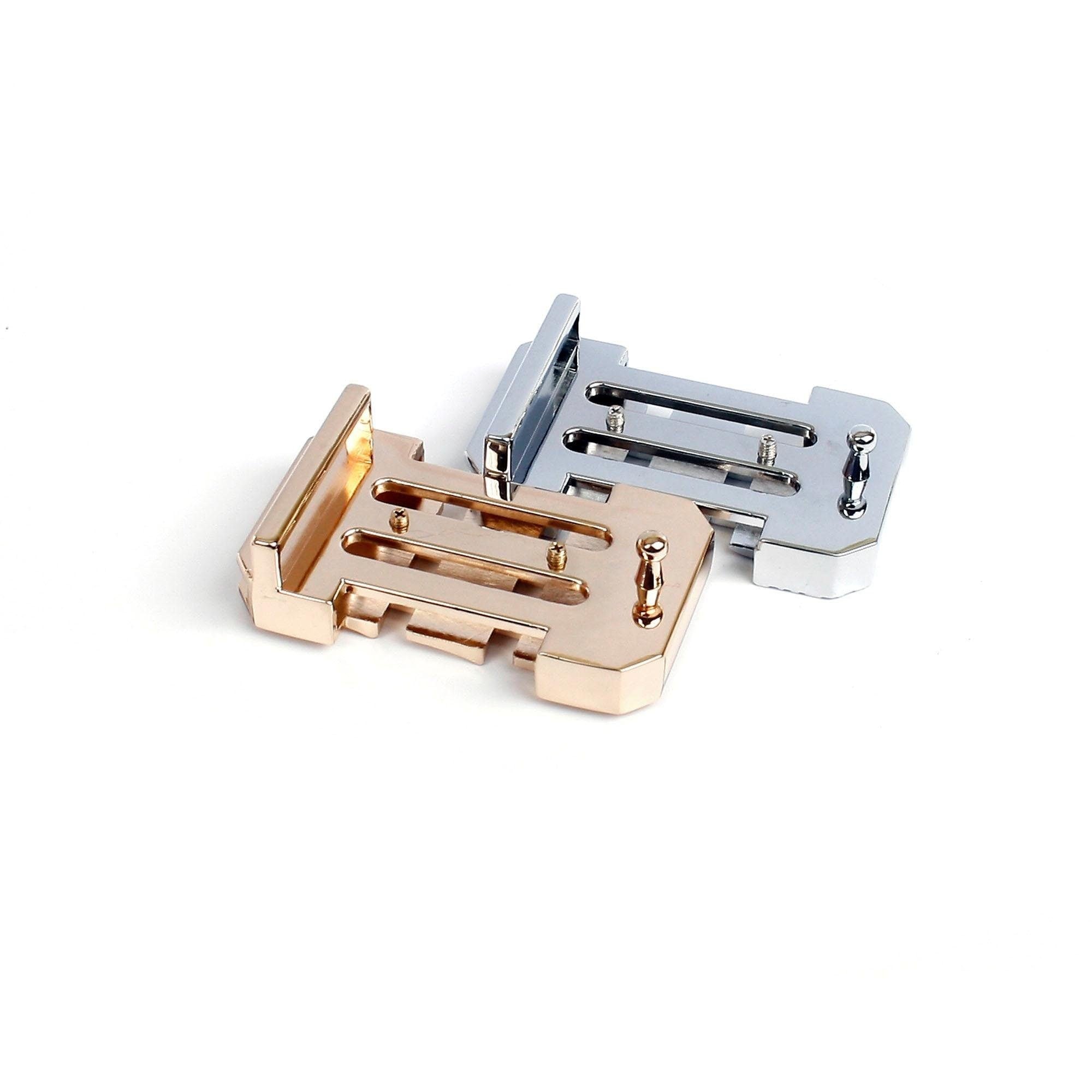 Anthoni Crown Ledergürtel Graufarbener Ledergürtel mit Fashion-Schliesse