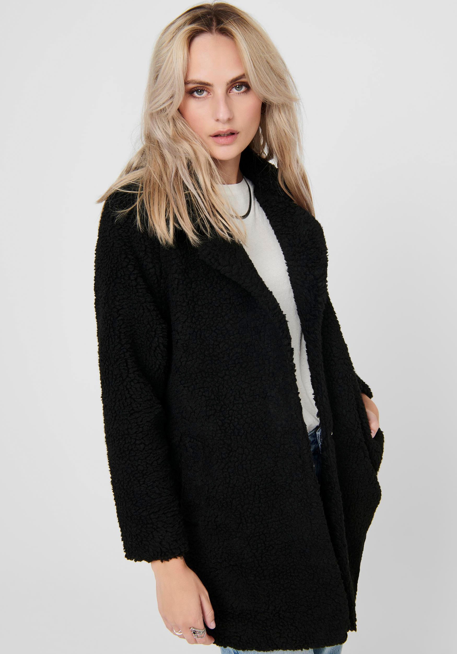 Image of Only Kurzmantel »ONLAURELIA SHERPA COAT«, aus Teddyplüsch bei Ackermann Versand Schweiz